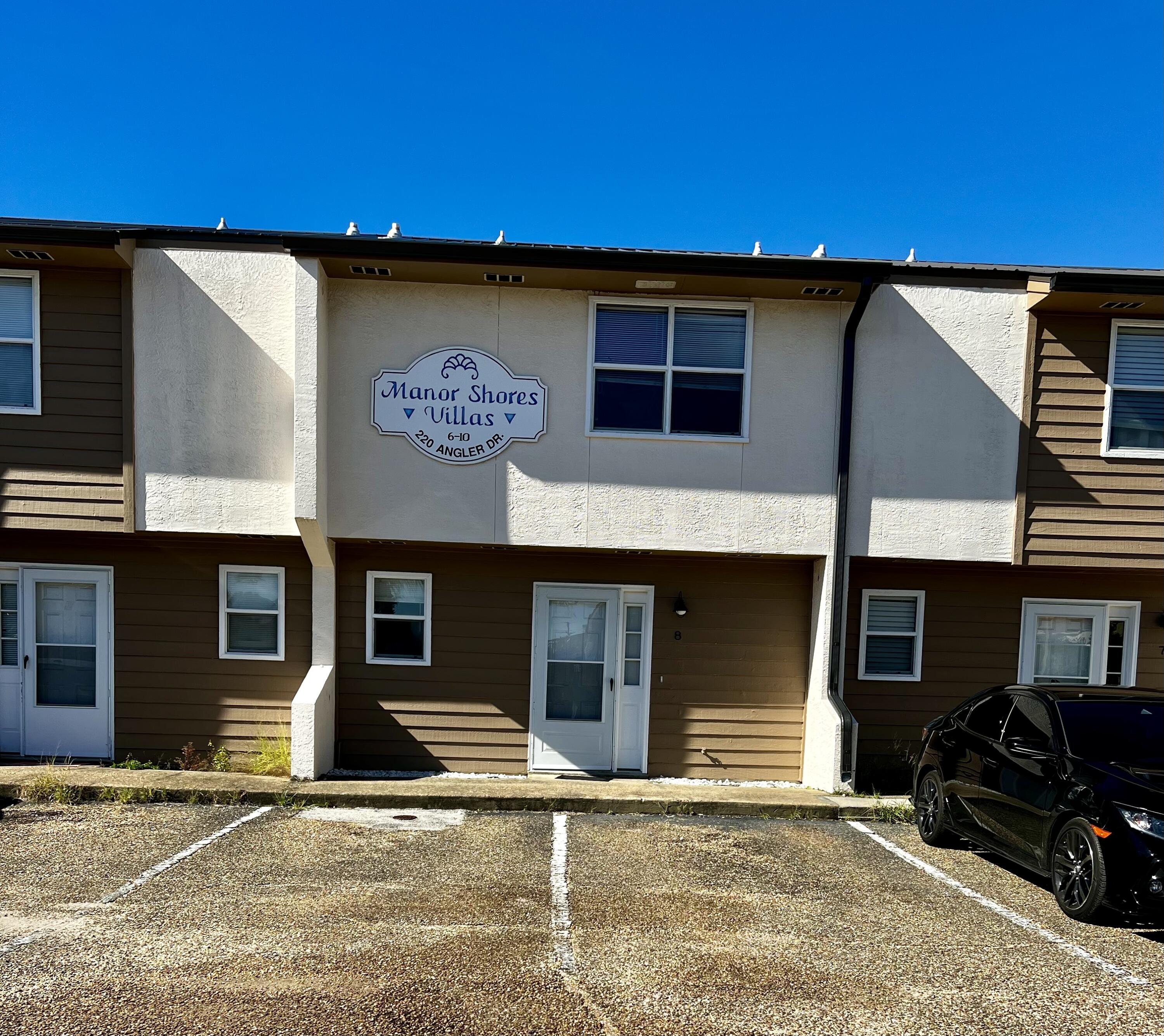 MANOR SHORES VILLAS - Residential Lease