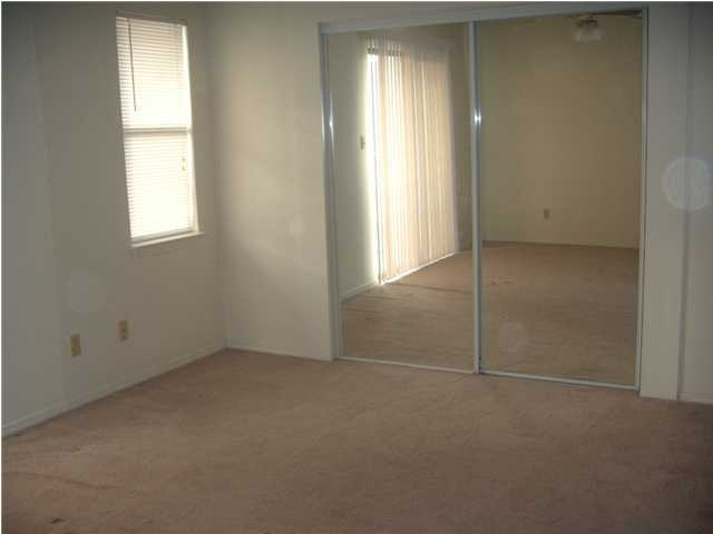 MANOR SHORES VILLAS - Residential Lease