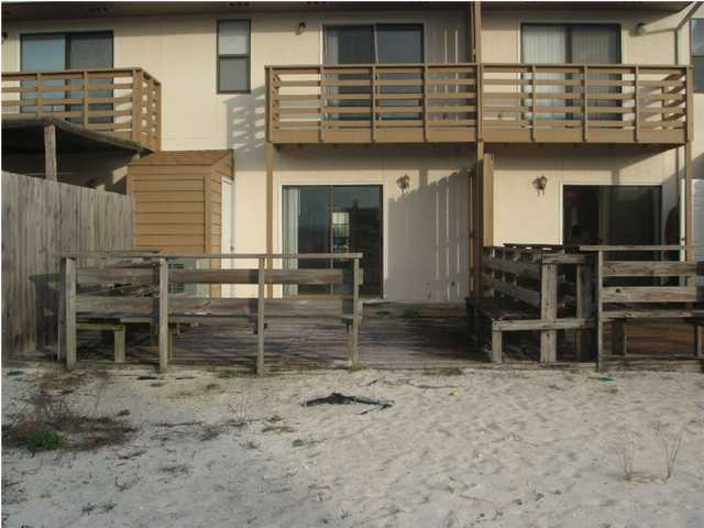 MANOR SHORES VILLAS - Residential Lease