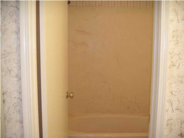 MANOR SHORES VILLAS - Residential Lease