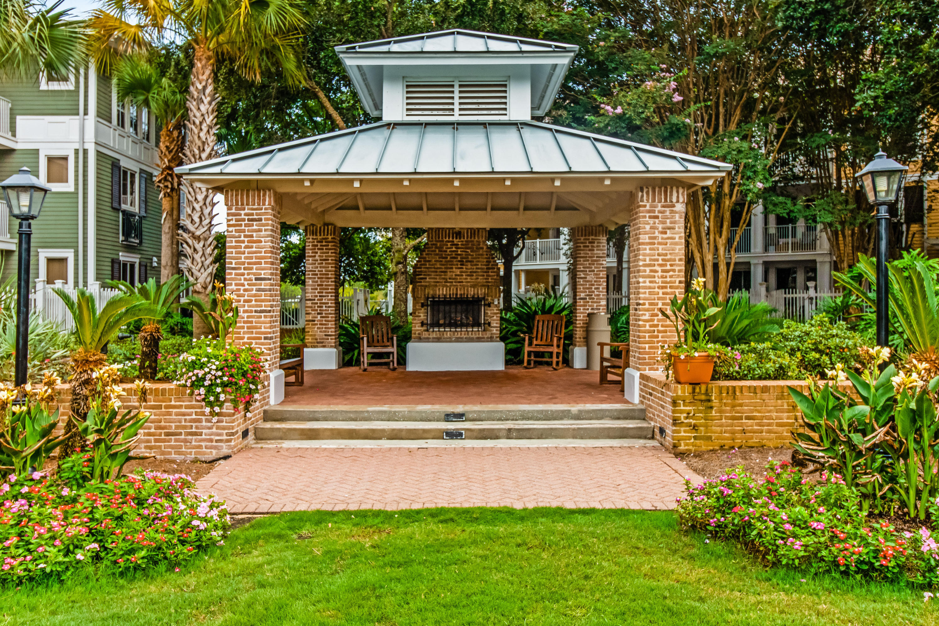 MARKET STREET INN - Residential