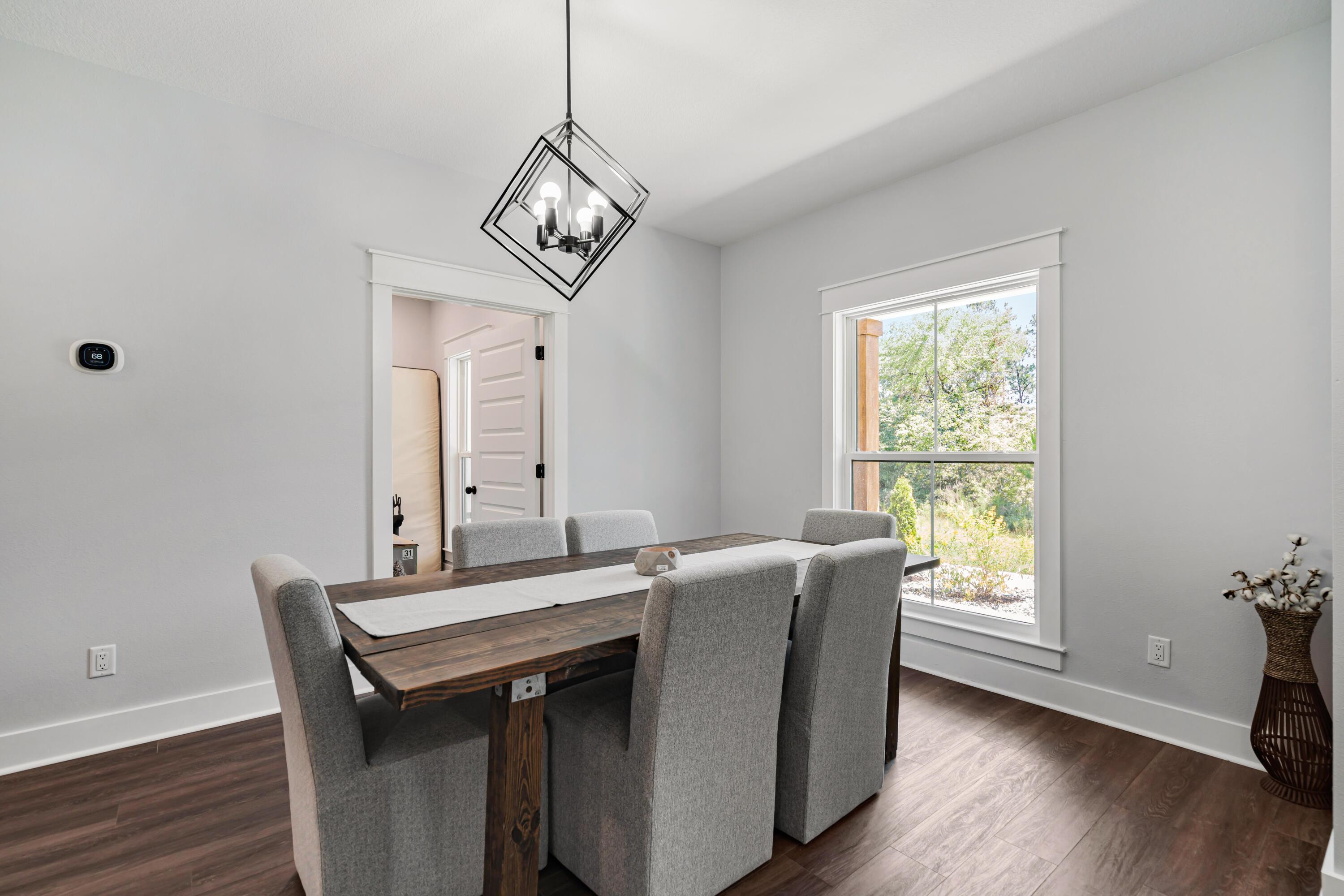TWIN LAKES ESTATES - Residential