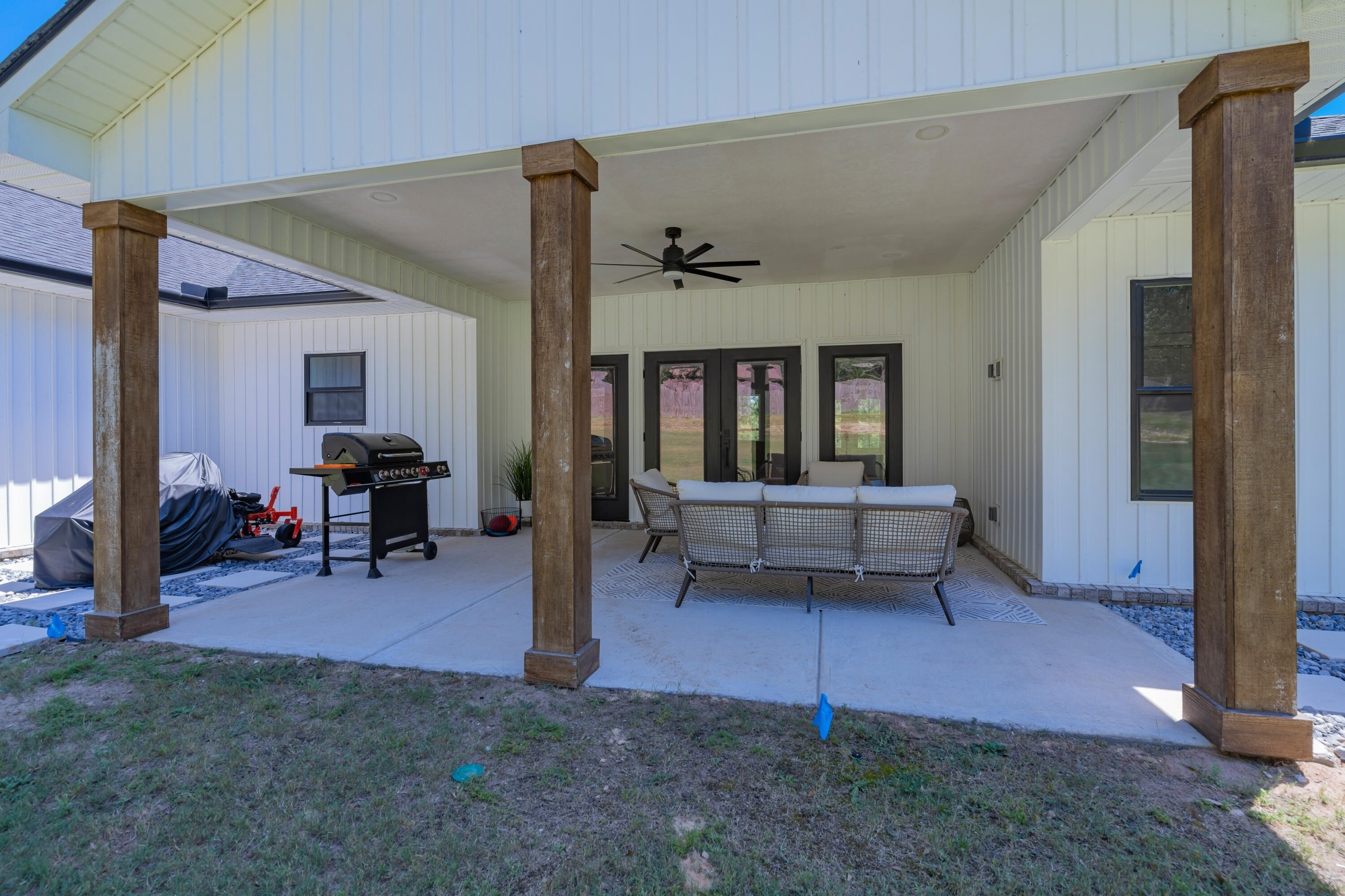 TWIN LAKES ESTATES - Residential