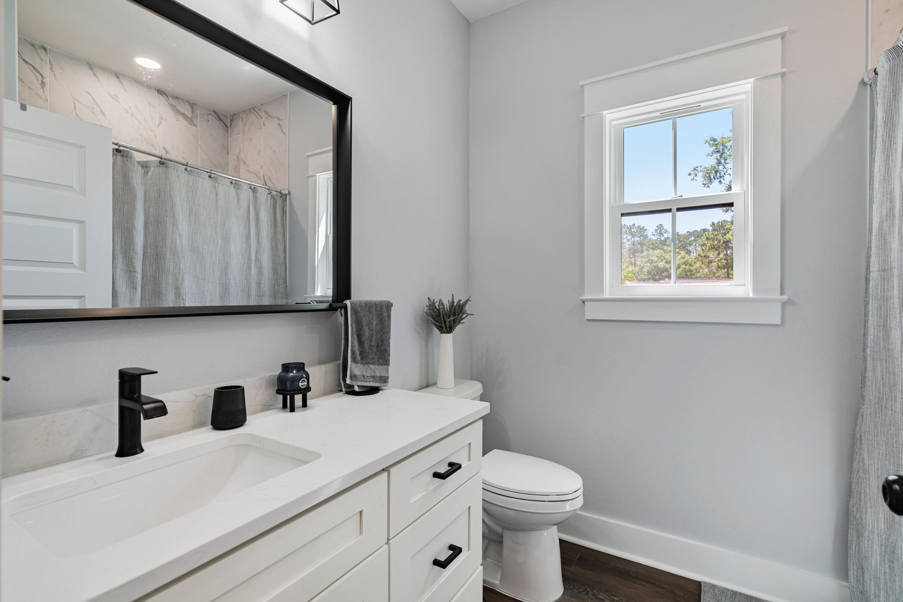 TWIN LAKES ESTATES - Residential