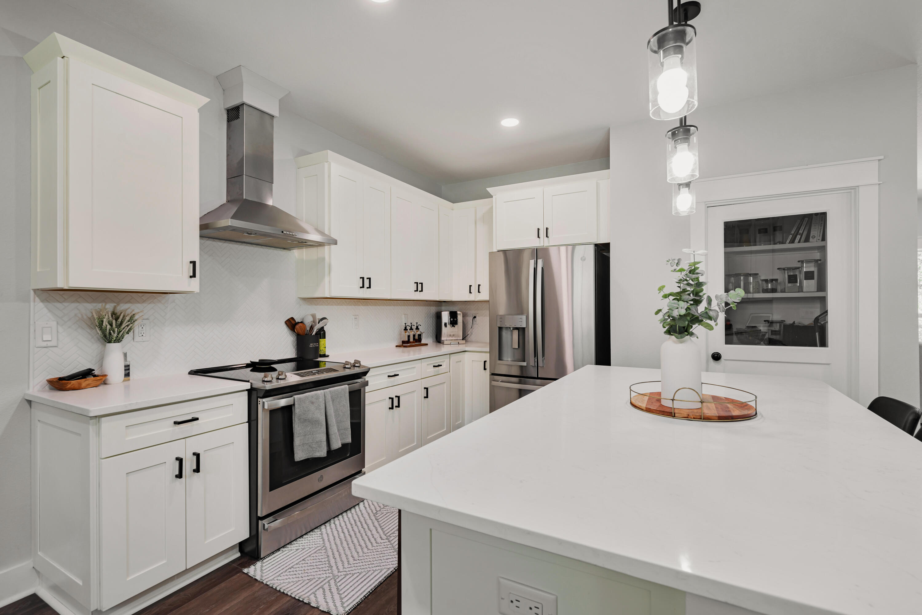 TWIN LAKES ESTATES - Residential