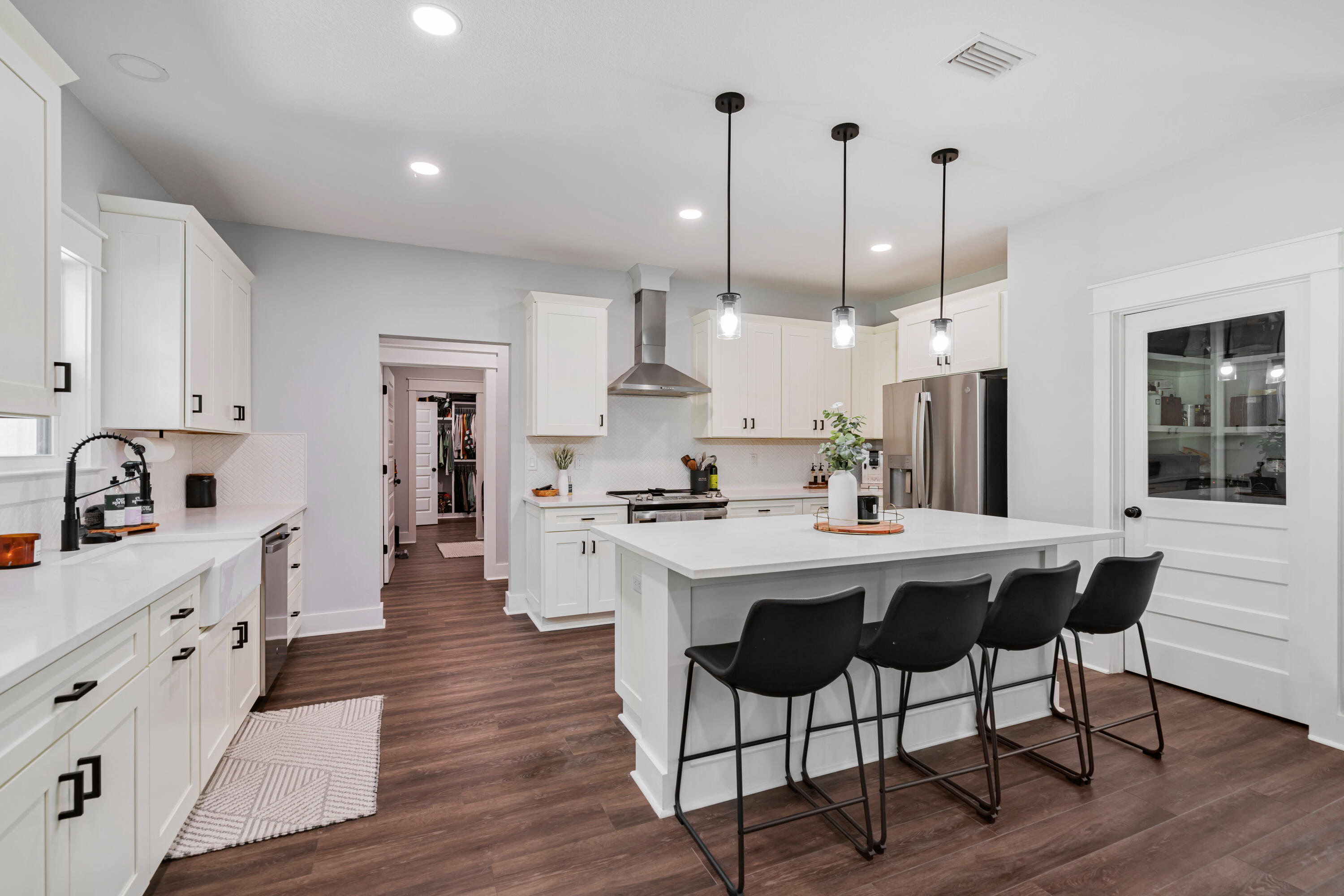TWIN LAKES ESTATES - Residential
