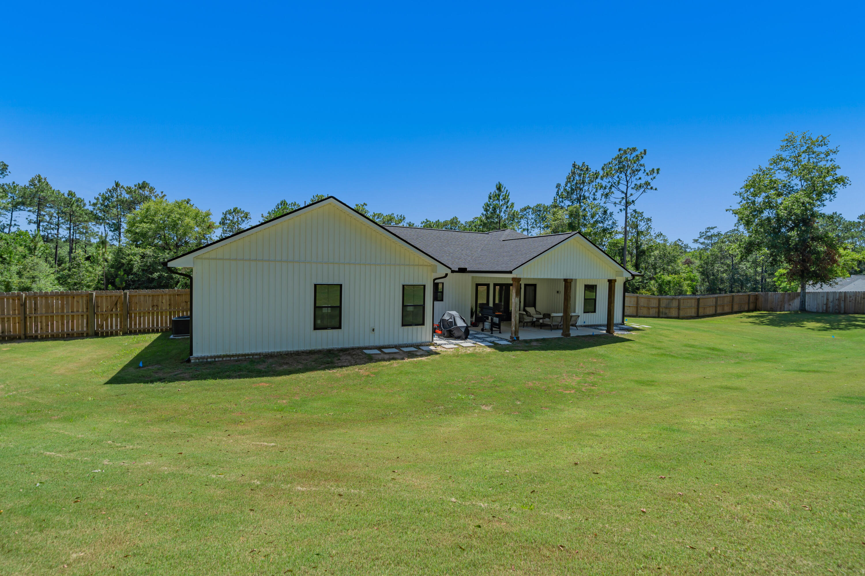 TWIN LAKES ESTATES - Residential
