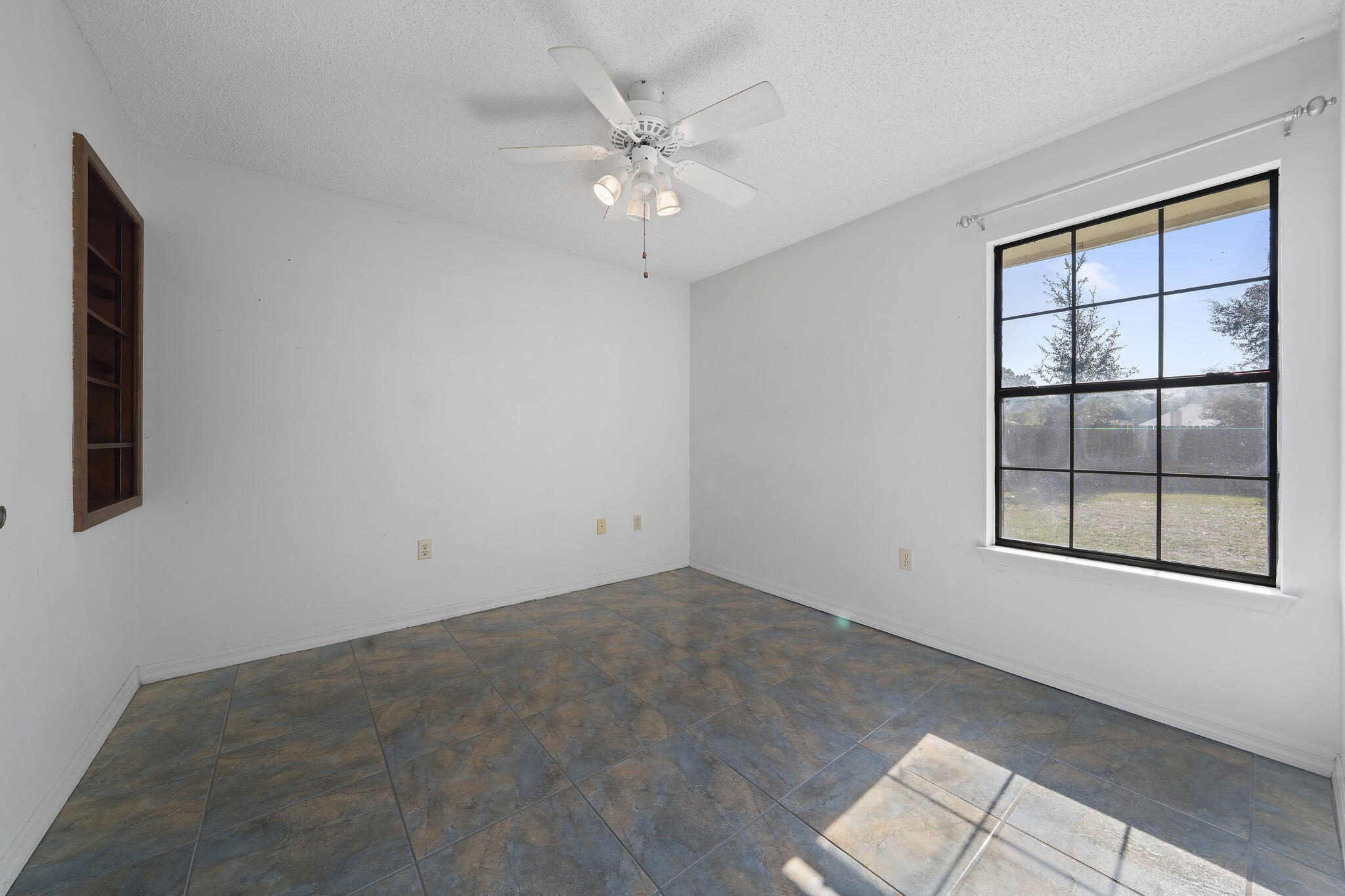 PRO AM ESTATES - Residential