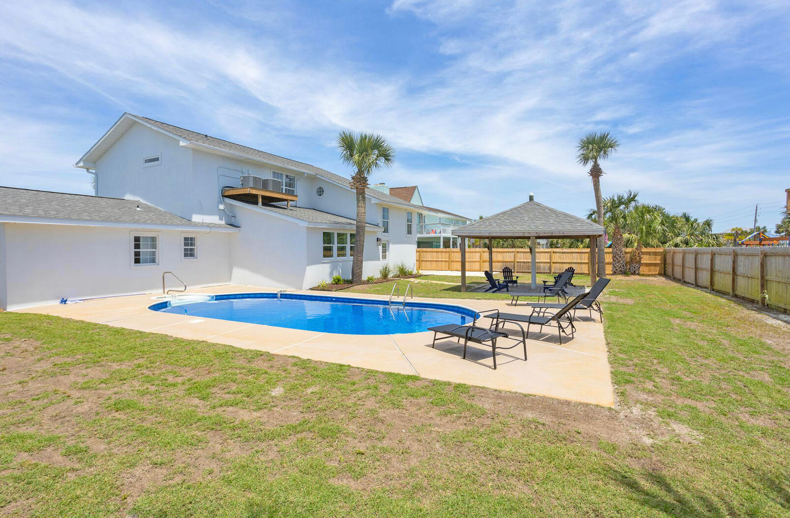 VILLA SEGUNDA - Residential