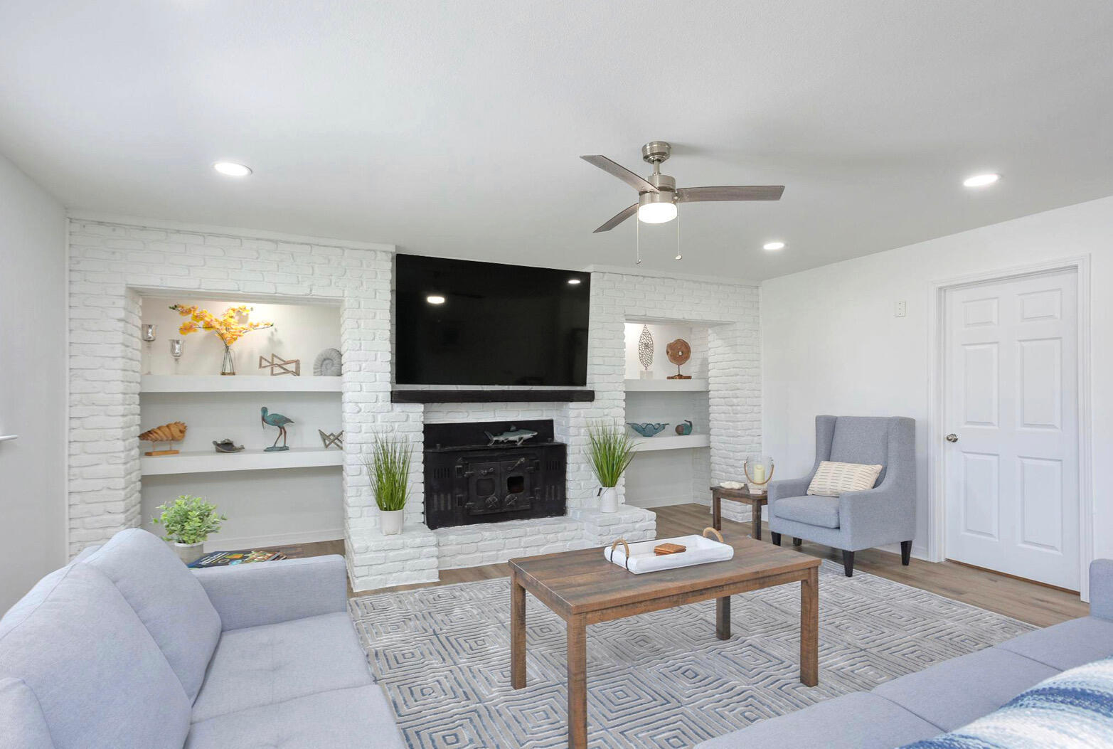 VILLA SEGUNDA - Residential