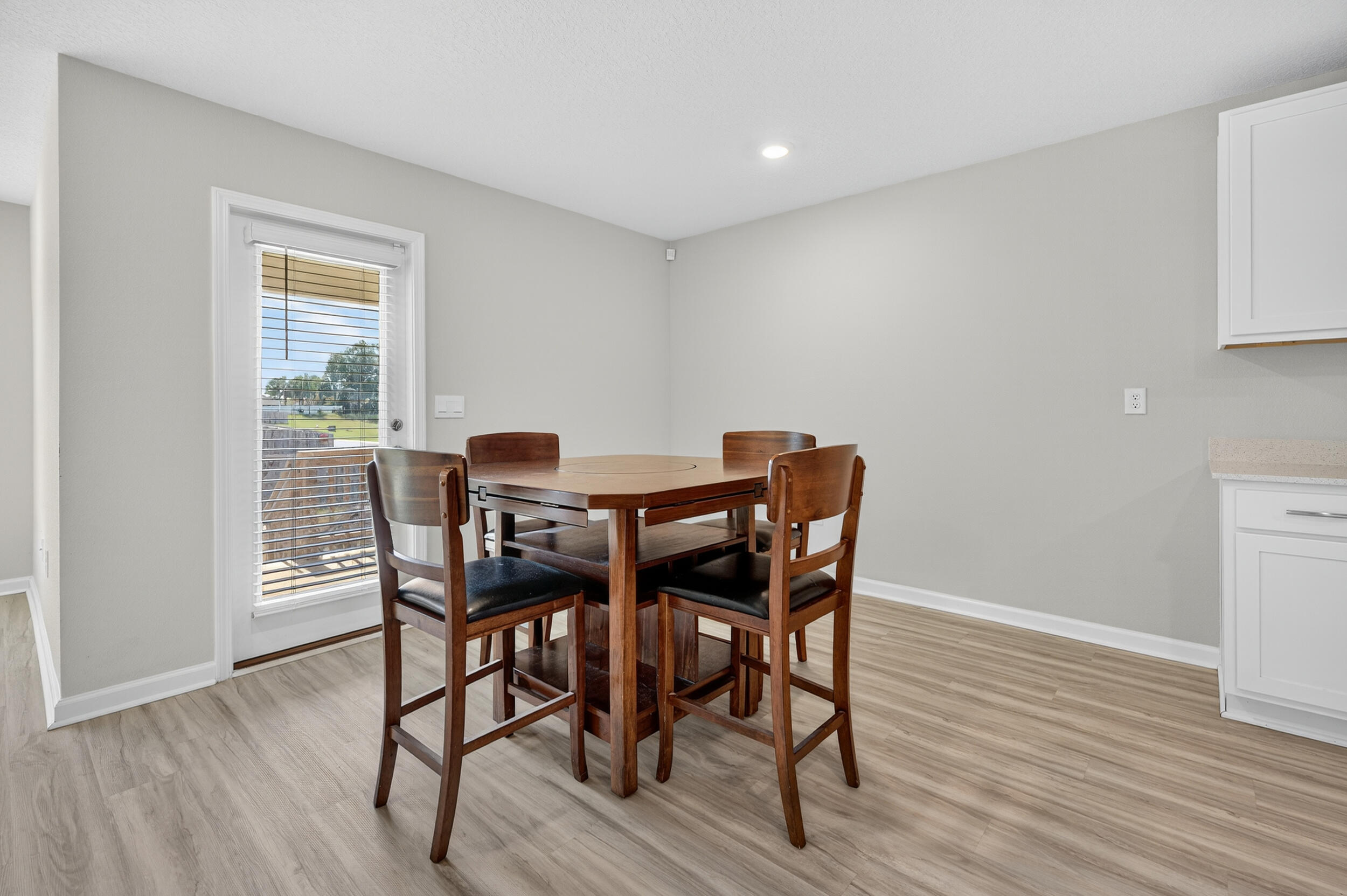 SILVER LAKE VILLAGE - Residential