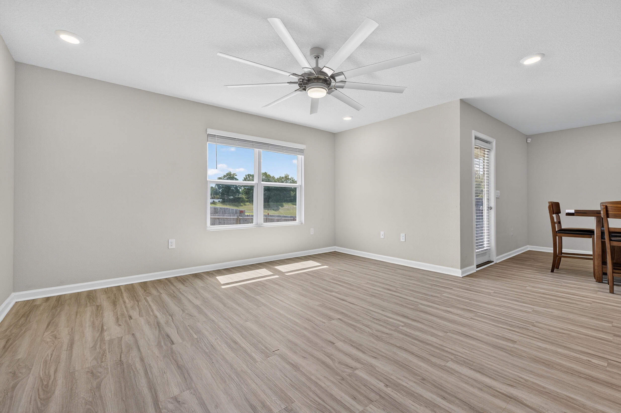 SILVER LAKE VILLAGE - Residential