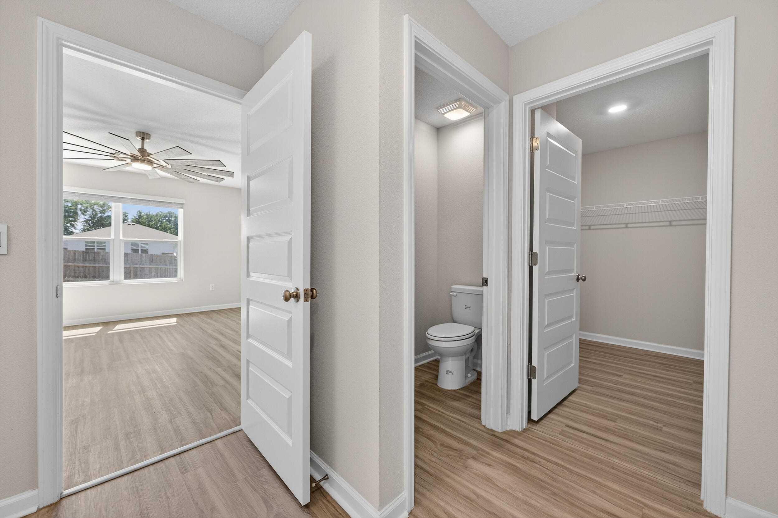 SILVER LAKE VILLAGE - Residential