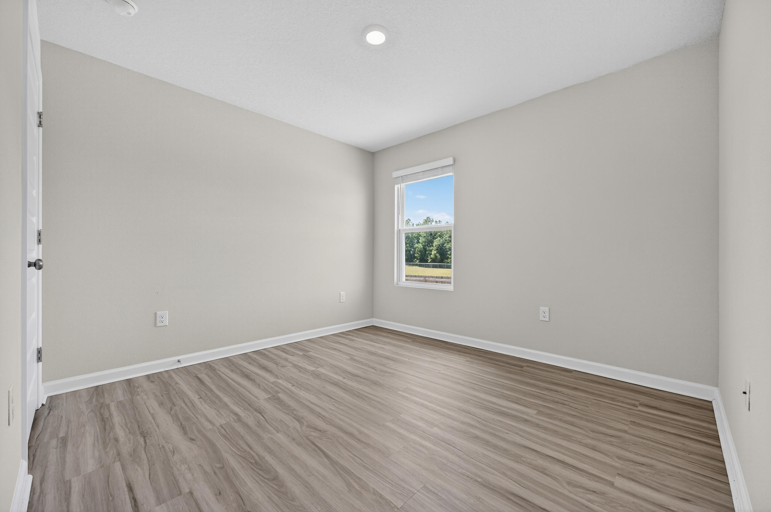 SILVER LAKE VILLAGE - Residential