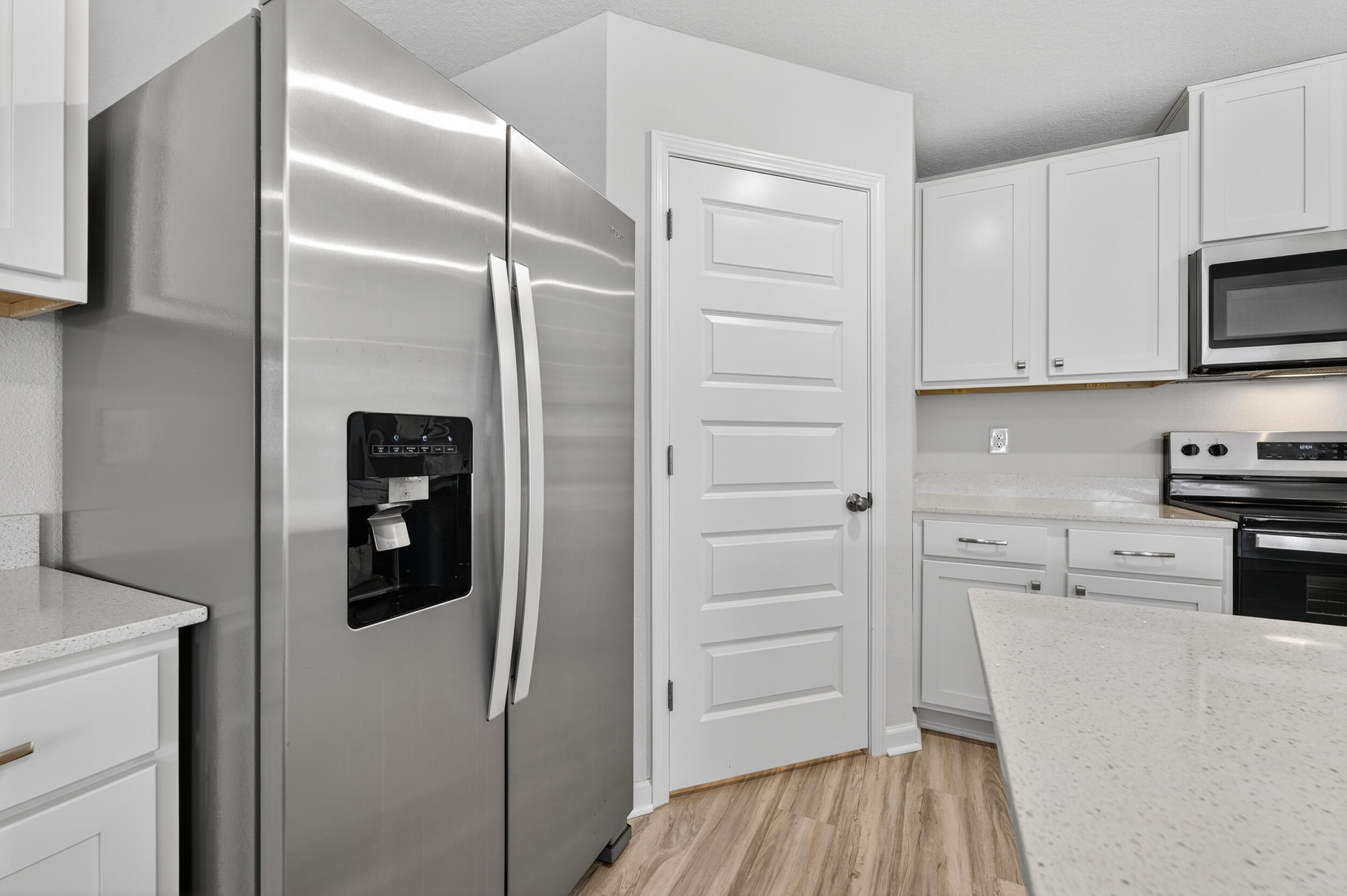 SILVER LAKE VILLAGE - Residential