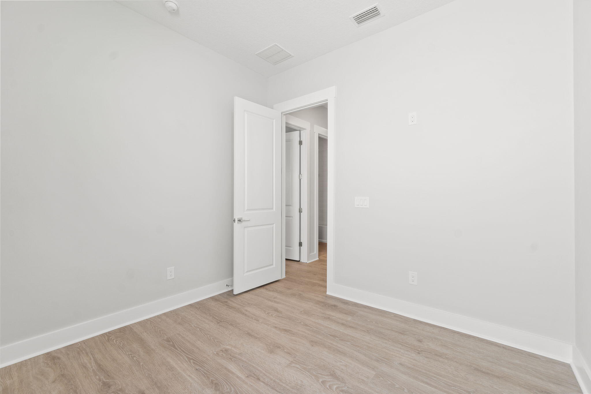 Breakwater at Ward Creek - Residential Lease