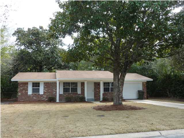 REMODELED 1-STORY HOME HAS LOTS TO OFFER! BEAUTIFULLY UPDATED. GRANITE COUNTERS. LIVING ROOM AND A DEN. NICE DOUBLE DOORS LEADS TO THE PATIO. NEW KITCHEN. NEW CARPET AND TILE. BIG BACKYARD. YARD HAS BEEN RE-SODDED. LAWN PUMP & SPRINKLER SYSTEM. FINISHED 1-CAR GARAGE. NEW ROOF TO BE INSTALLED SOON!