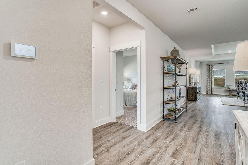 HILLWOOD ESTATES PH 1 - Residential