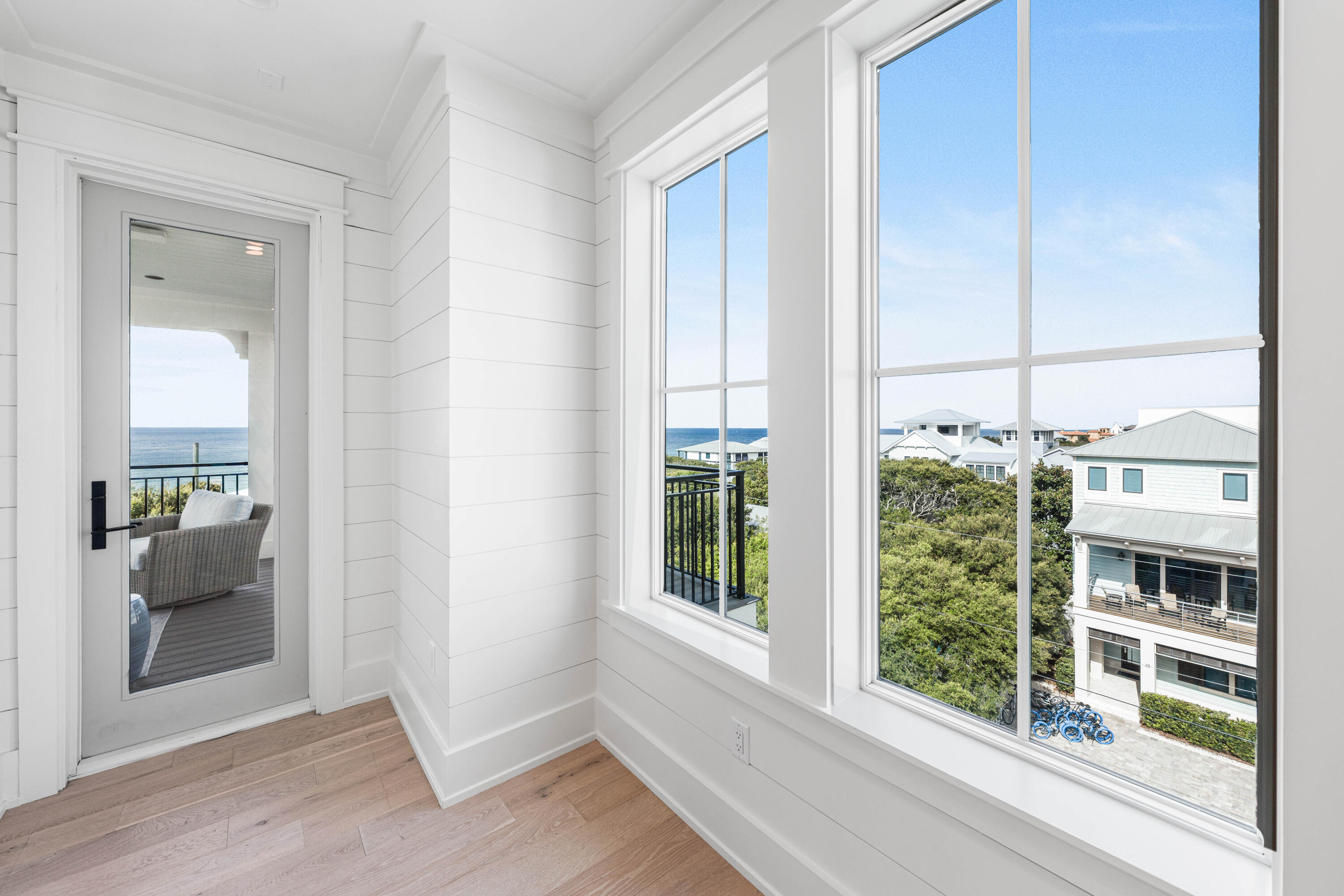 SEAGROVE 3RD ADDN - Residential