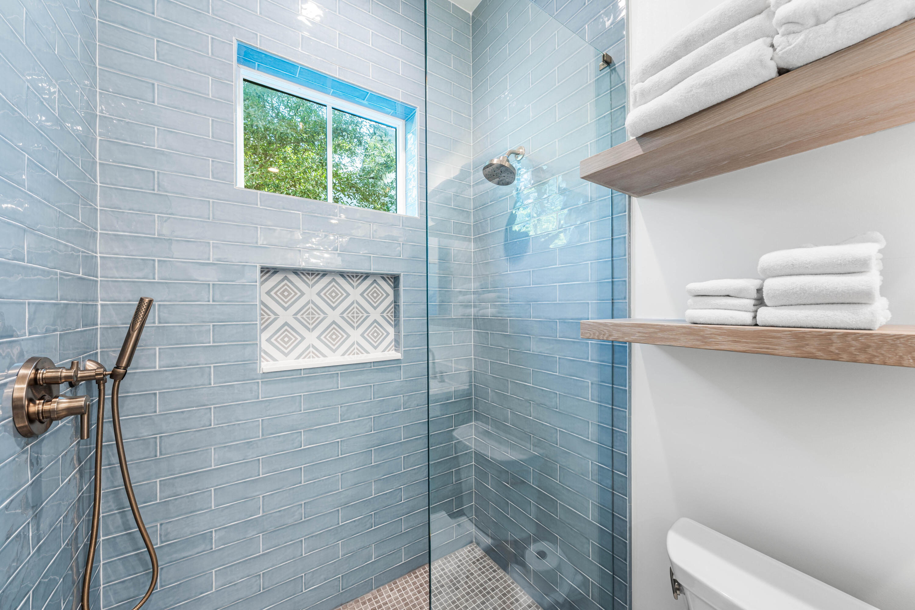 SEAGROVE 3RD ADDN - Residential