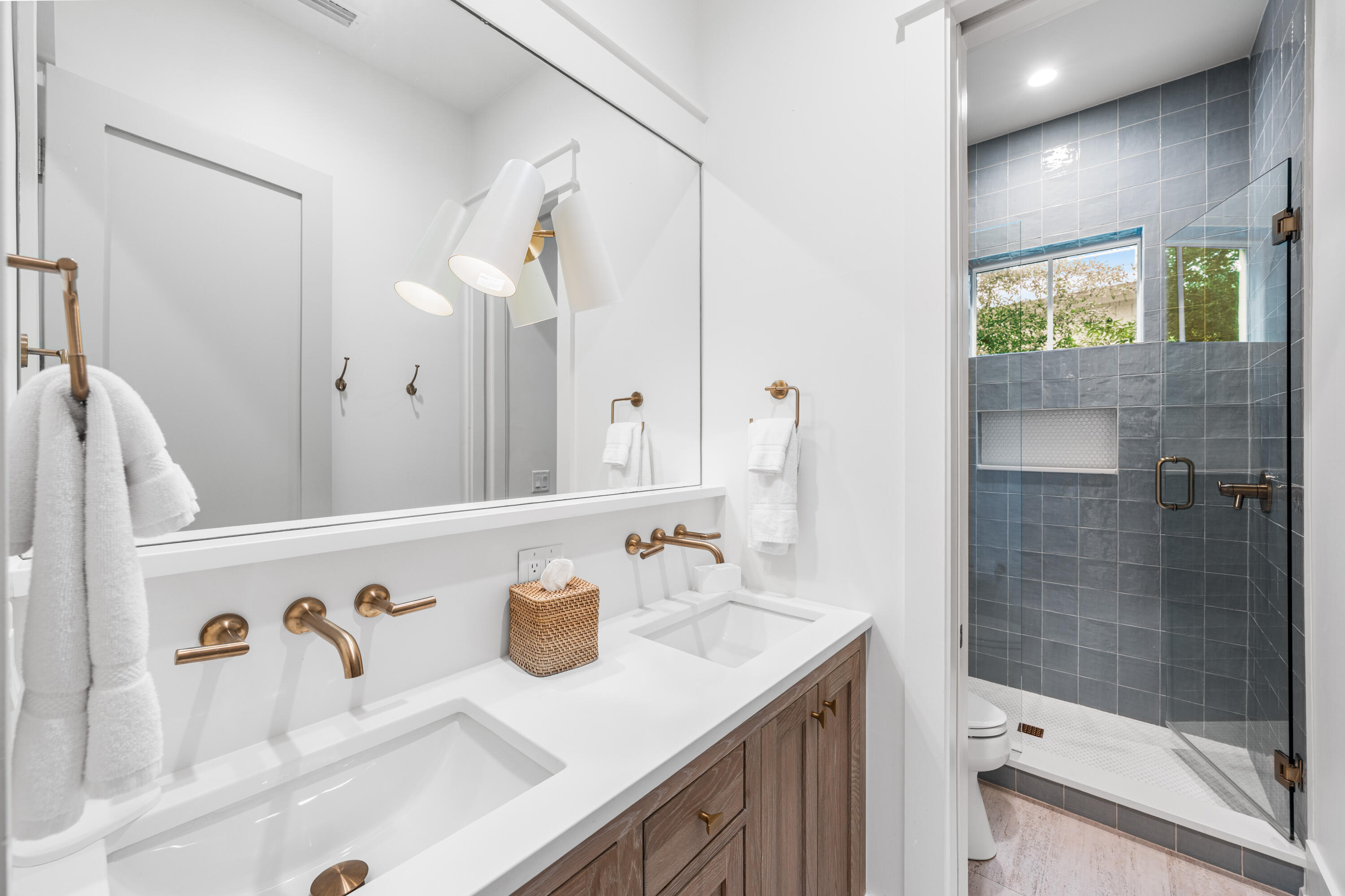 SEAGROVE 3RD ADDN - Residential