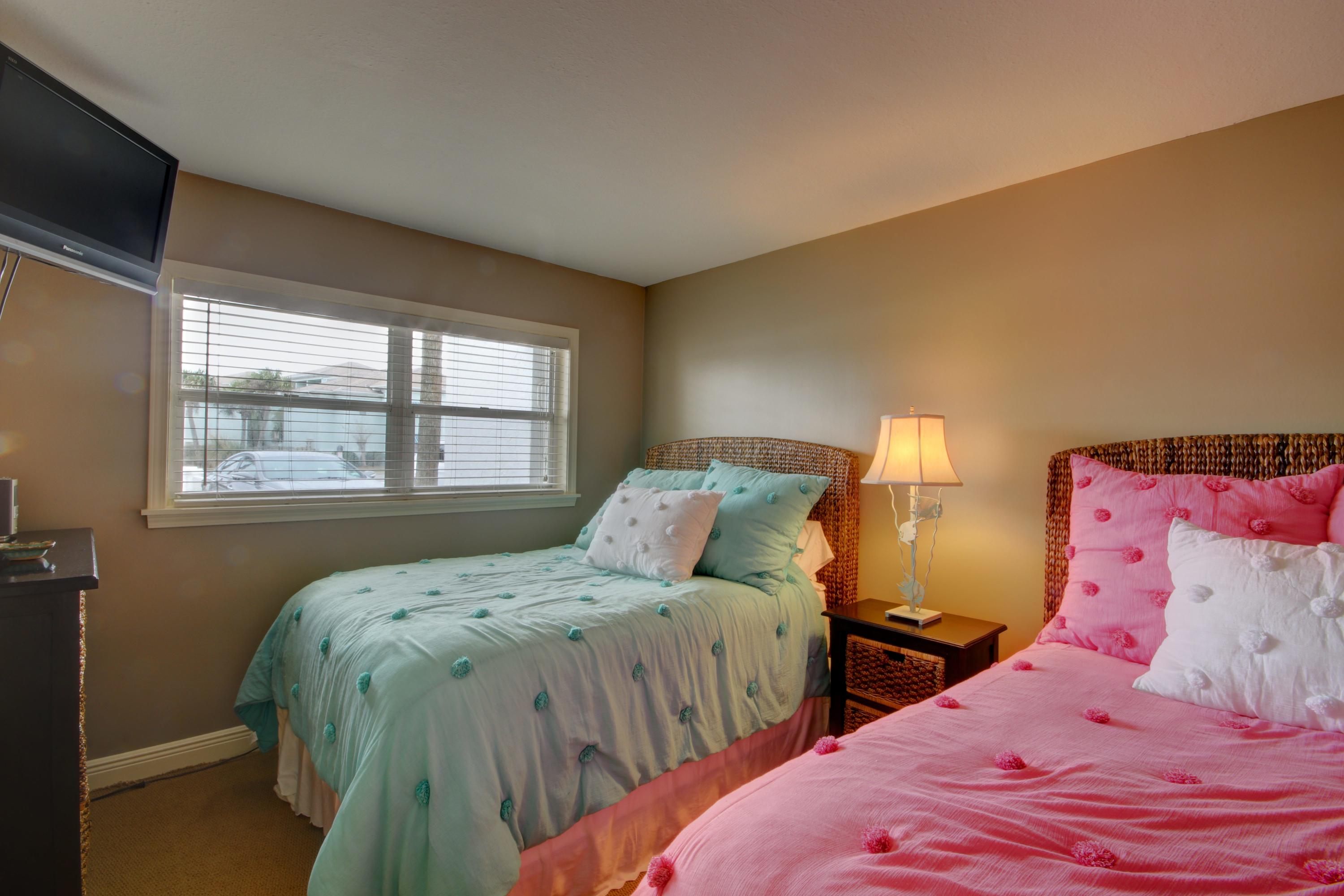 EL MATADOR CONDO - Residential