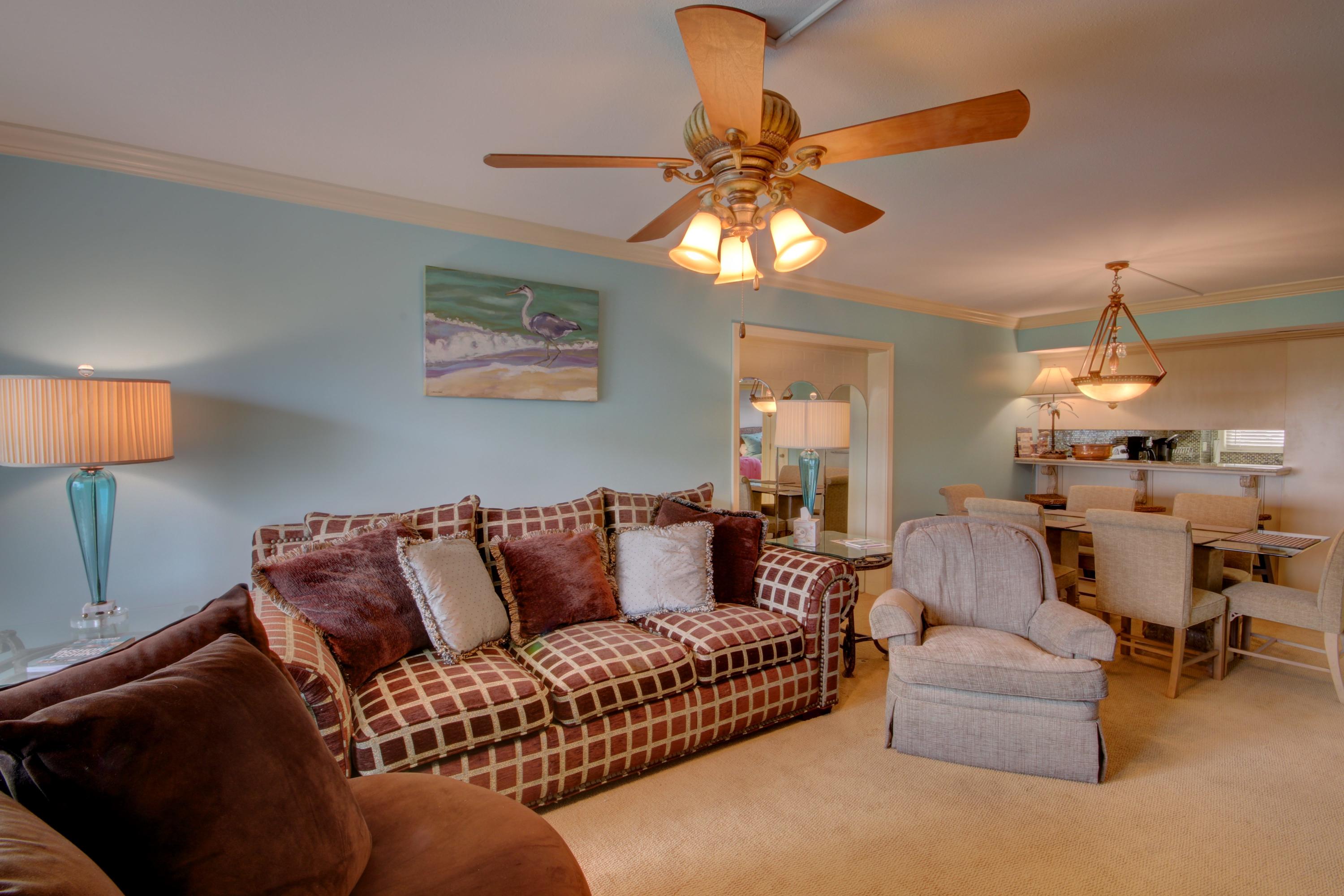 EL MATADOR CONDO - Residential