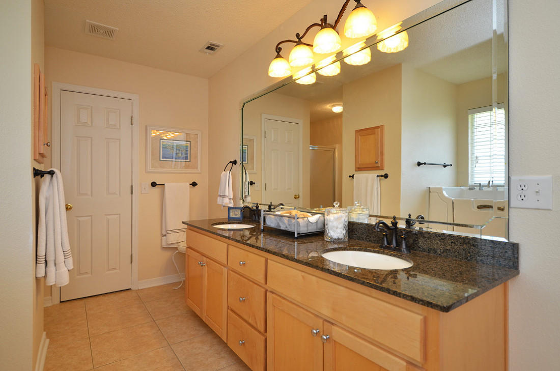 Holly By The Sea - Residential