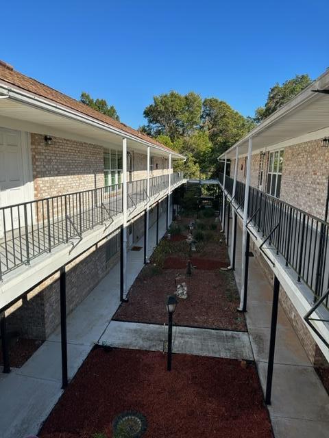 COUNTRY CLUB CONDO - Residential