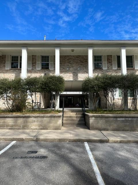 Quiet and Comfortable 2 bedroom, 2 full bath Condo in central Niceville. Close to everything: schools, churches, shopping, medical, Turkey Creek and just a short drive to Eglin AFB, the area's largest employer. New roof in 2016, and HVAC in 2018. Laundry room and individual storage for unit. Natural areas all around complex. A smart buy for owner occupant or investor. Take a look.