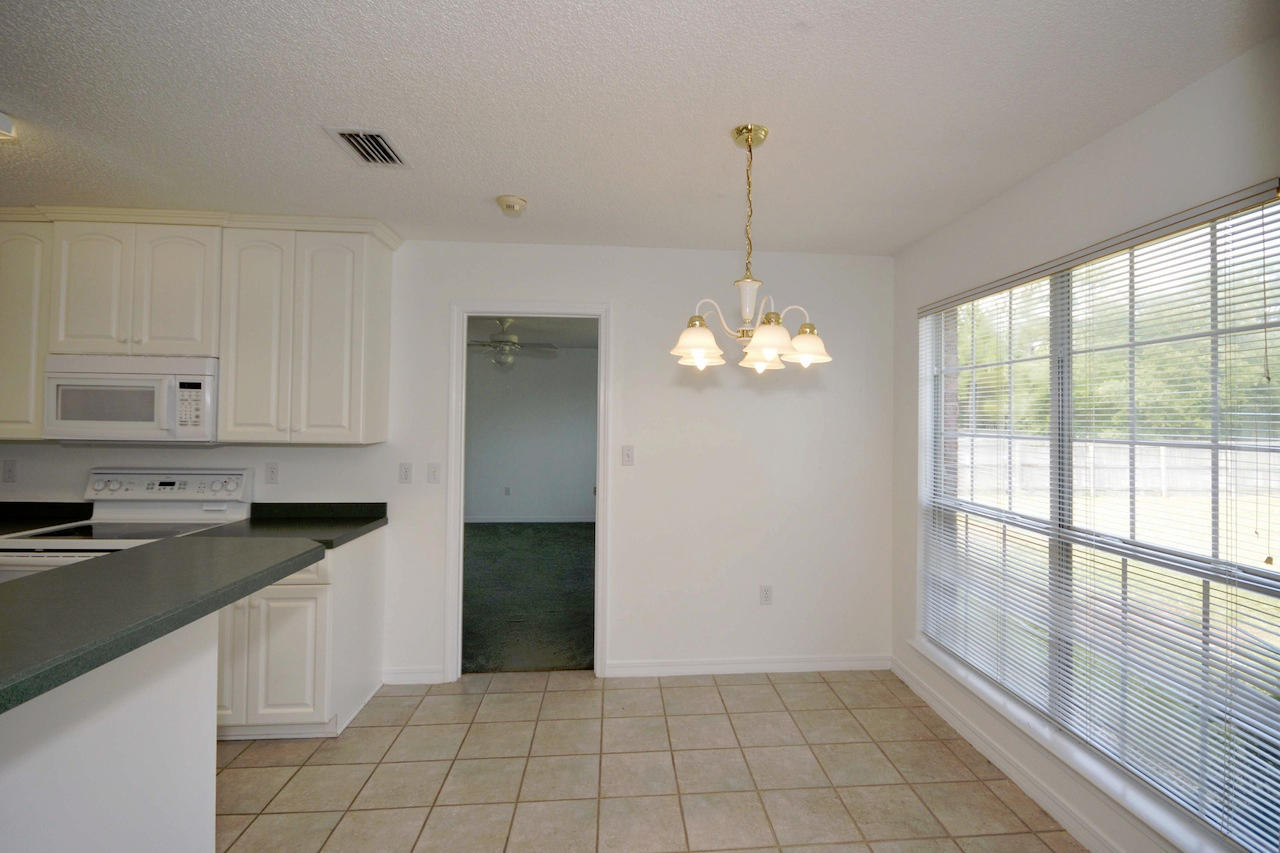 HOLLEY BY THE SEA - Residential