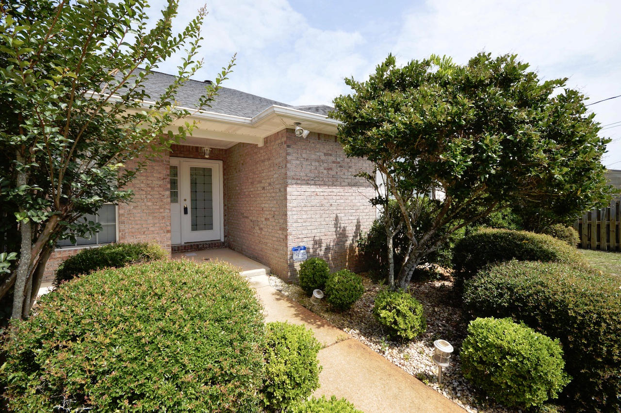 HOLLEY BY THE SEA - Residential