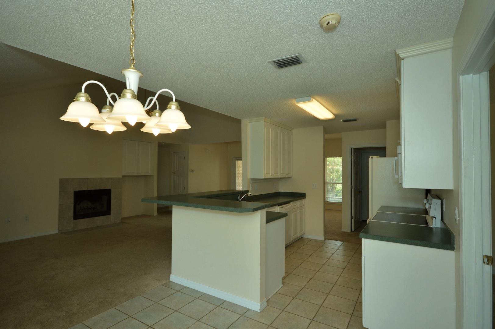 HOLLEY BY THE SEA - Residential