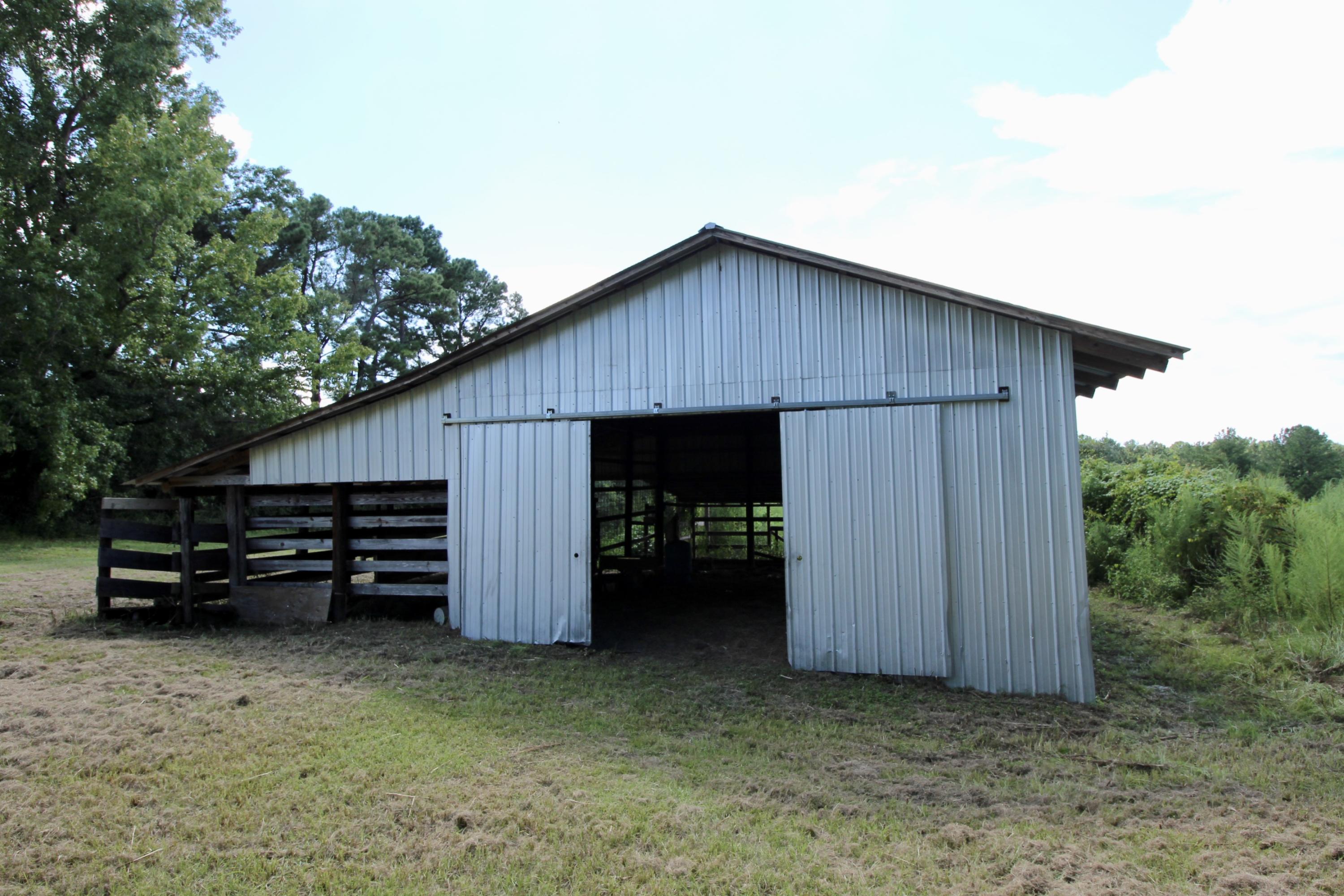 METES & BOUNDS - Land