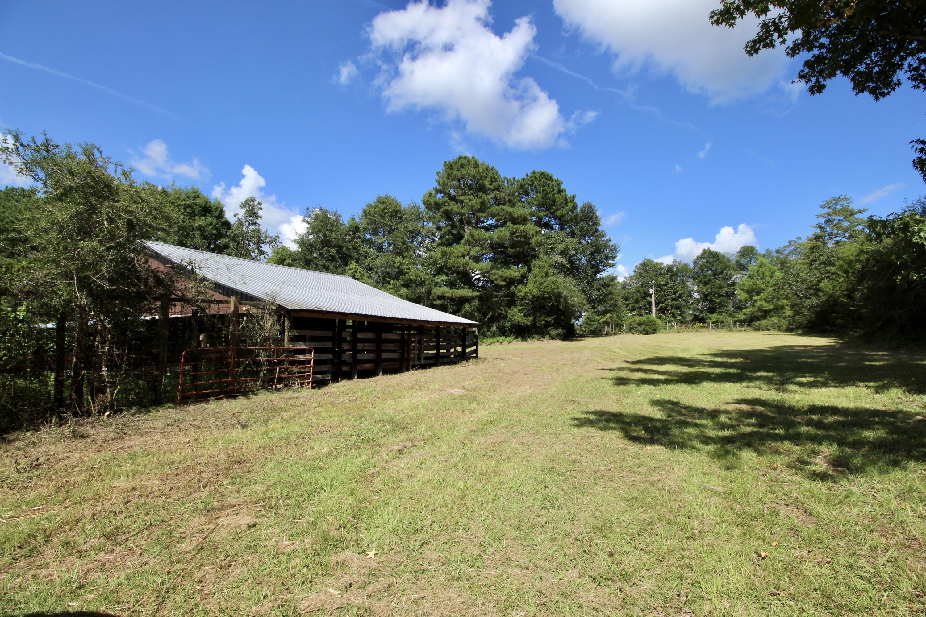 METES & BOUNDS - Land