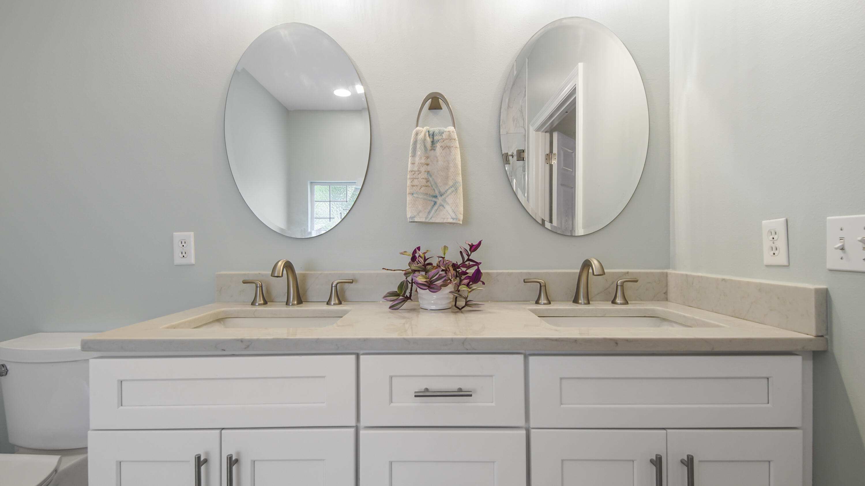 ESCADA - Residential