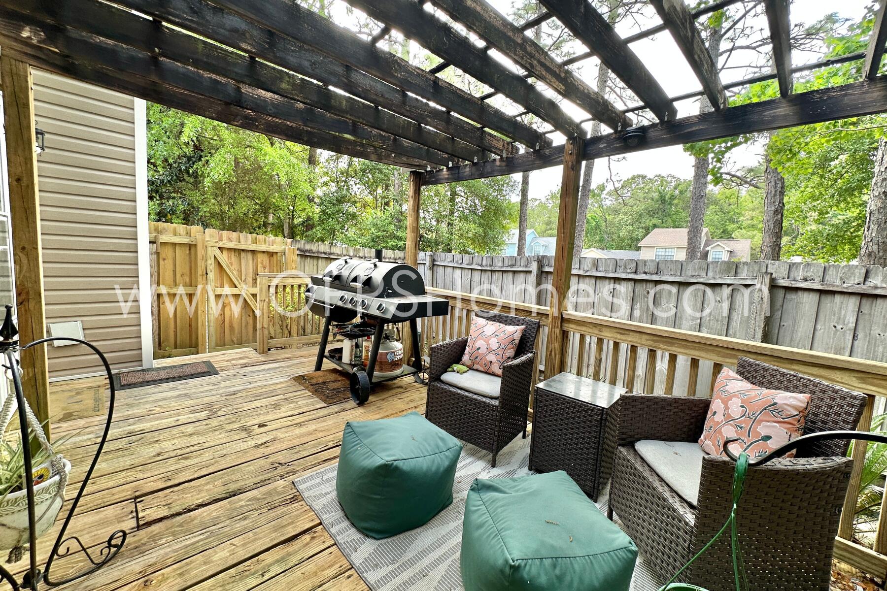 KELLY HILL ESTATES - Residential Lease