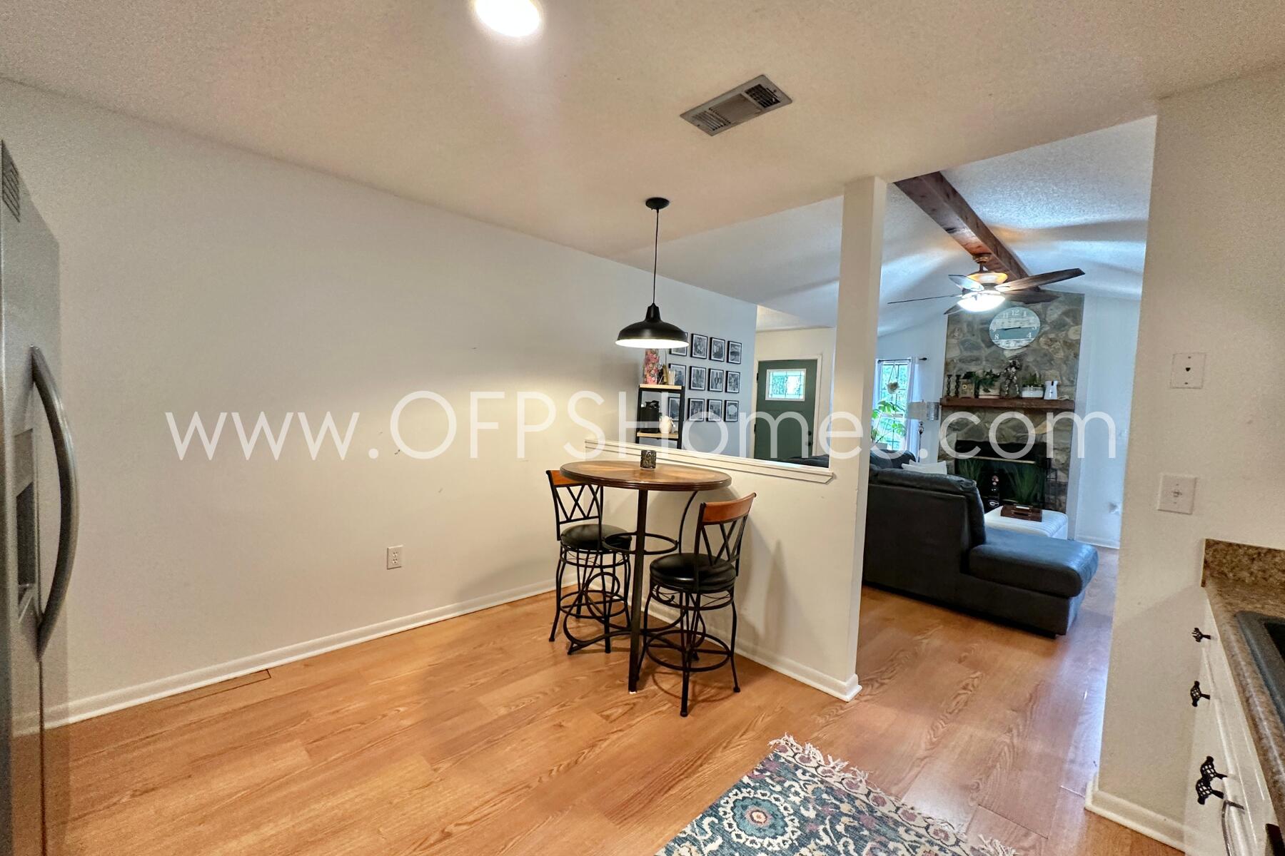 KELLY HILL ESTATES - Residential Lease