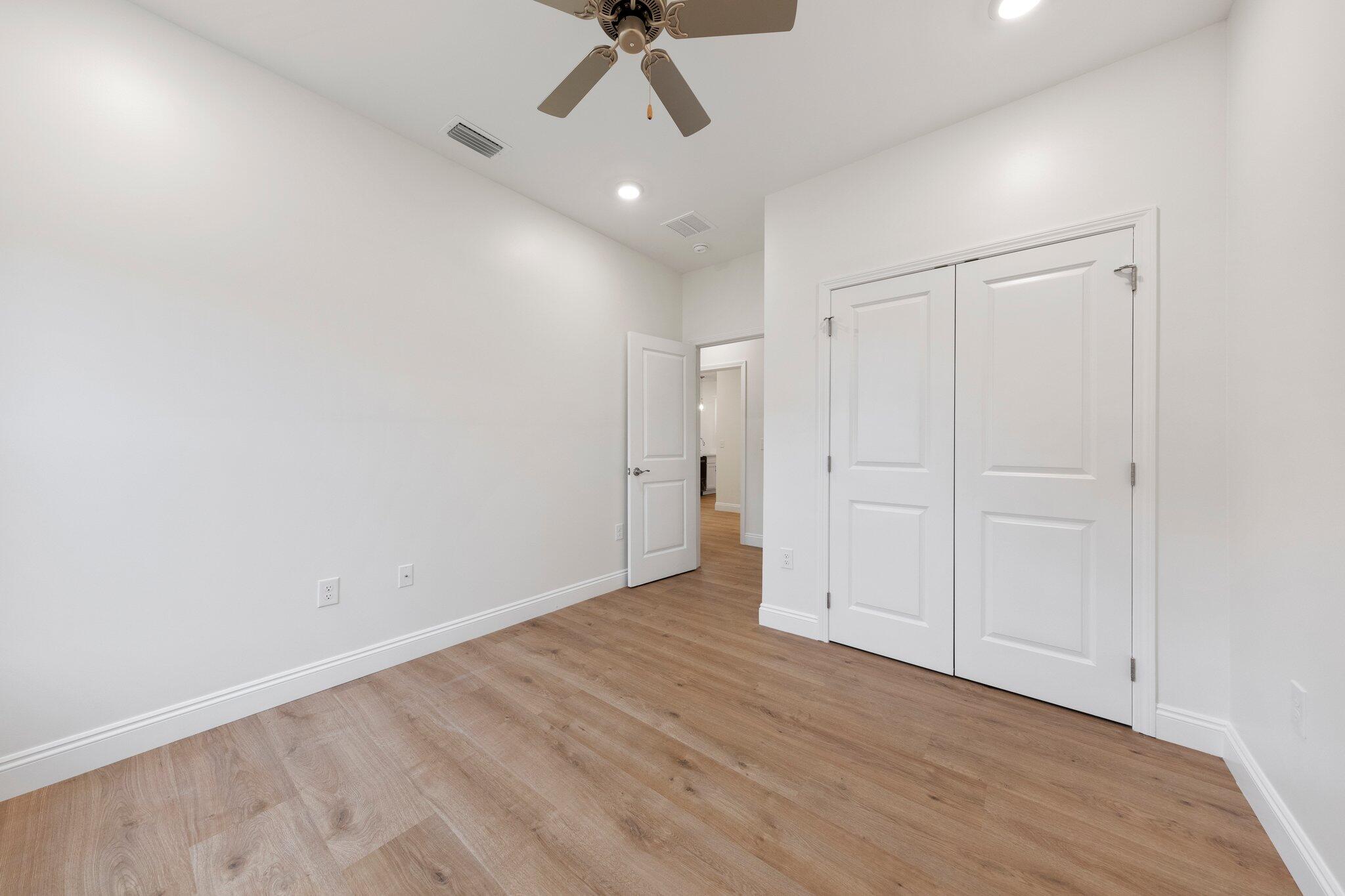 VILLA TASSO TOWN OF - Residential