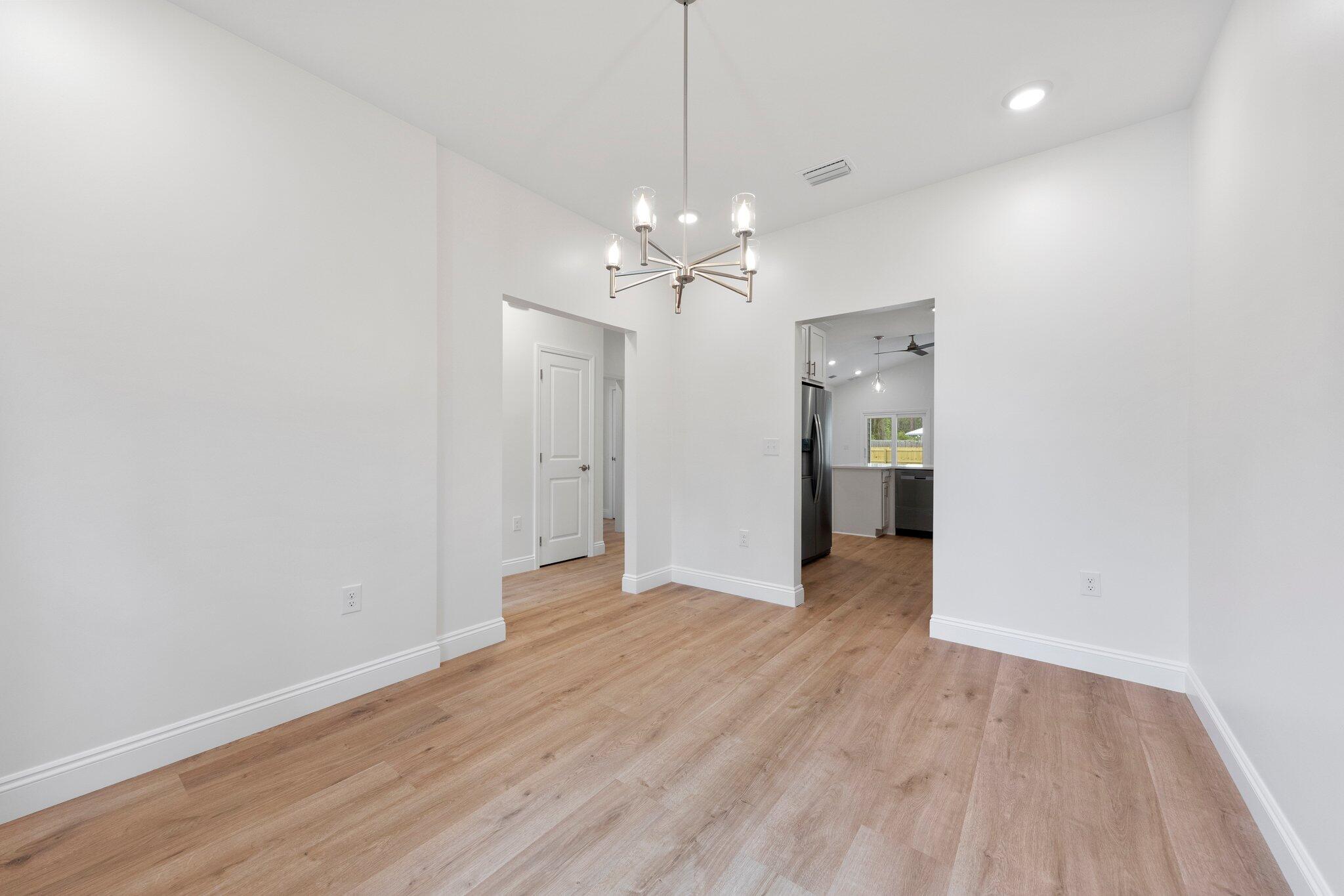 VILLA TASSO TOWN OF - Residential