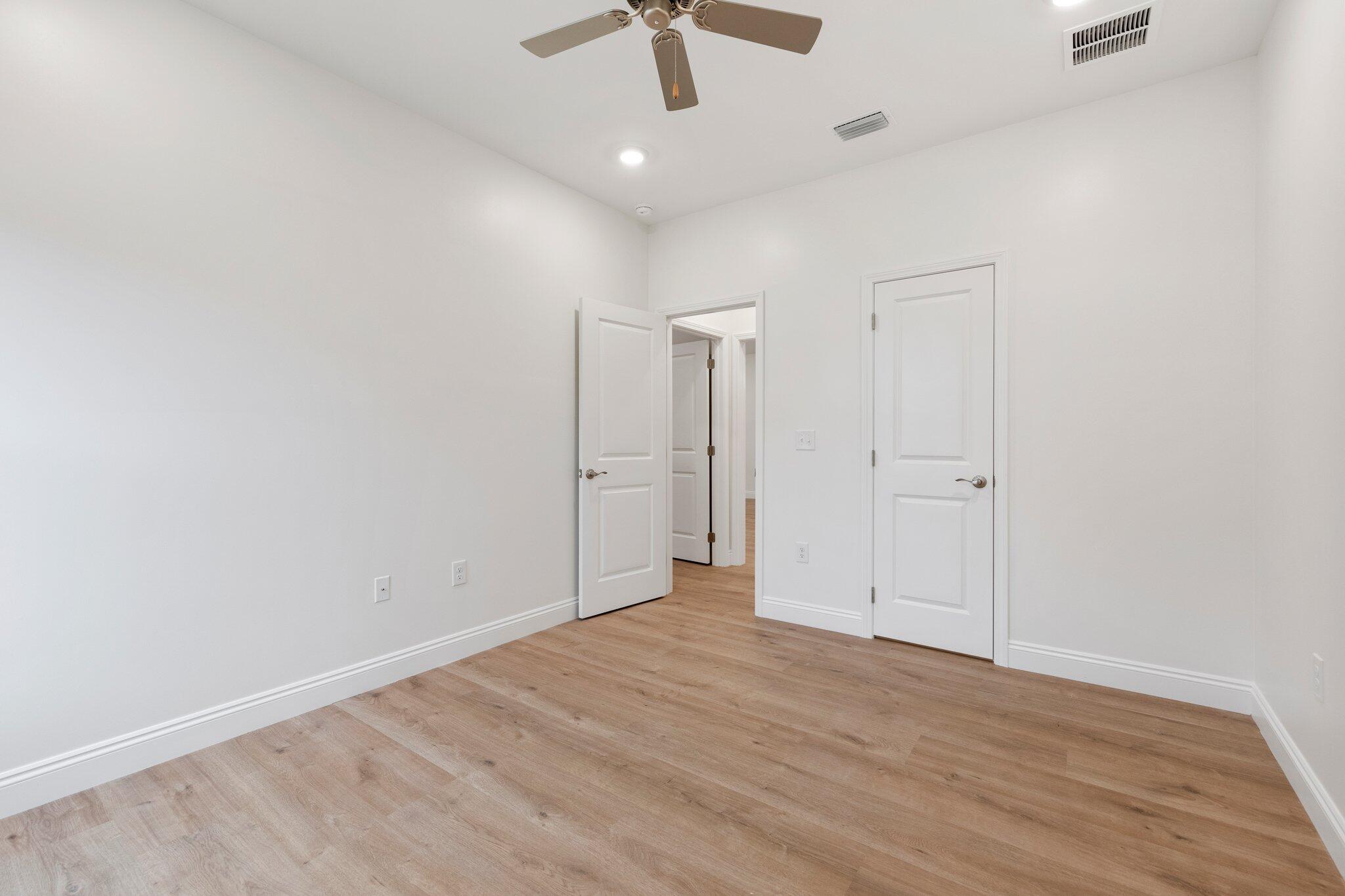 VILLA TASSO TOWN OF - Residential