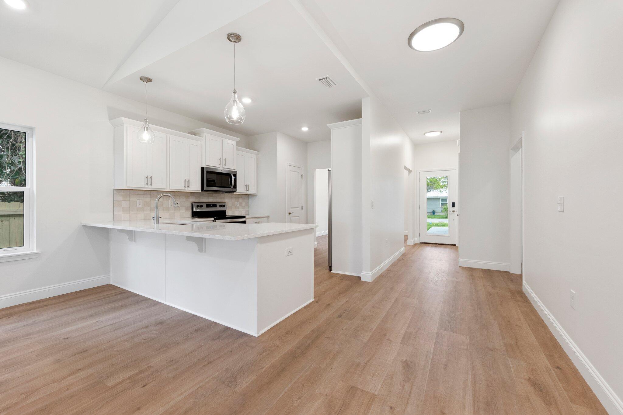 VILLA TASSO TOWN OF - Residential