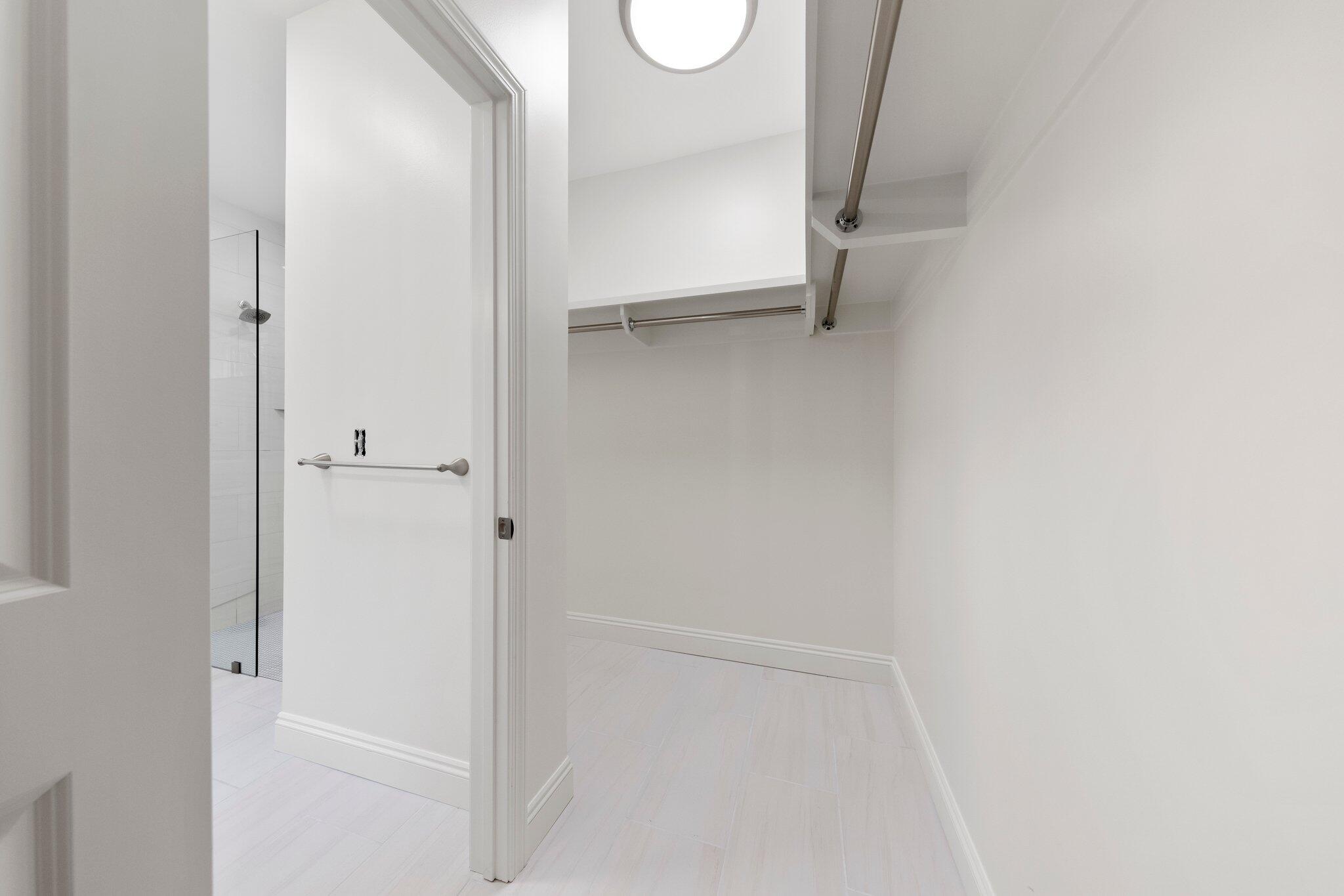 VILLA TASSO TOWN OF - Residential