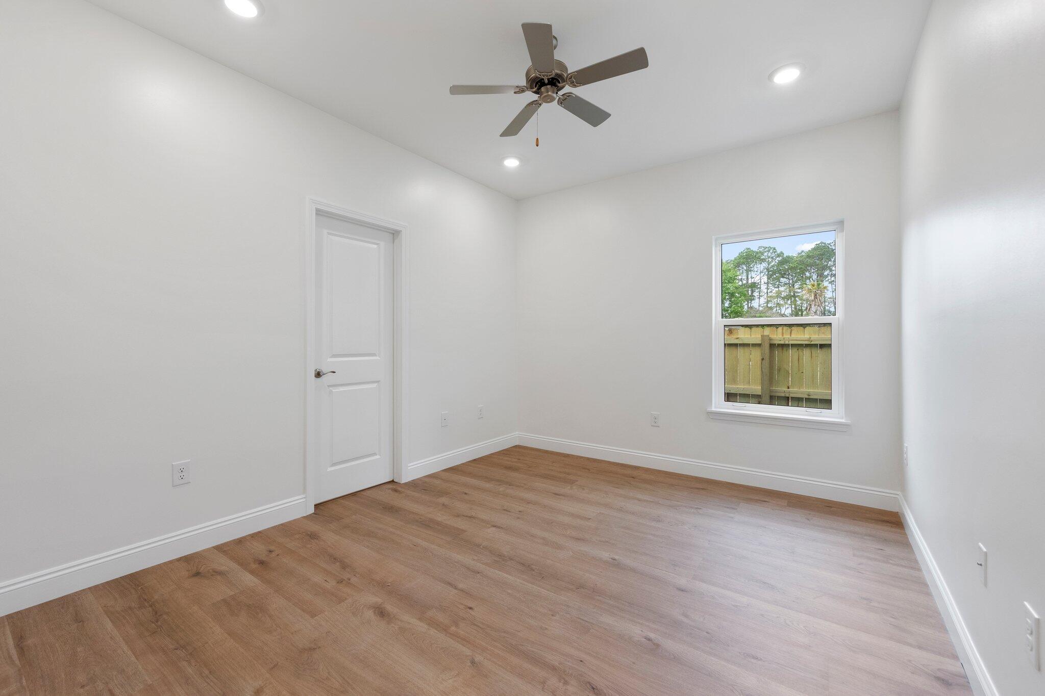 VILLA TASSO TOWN OF - Residential