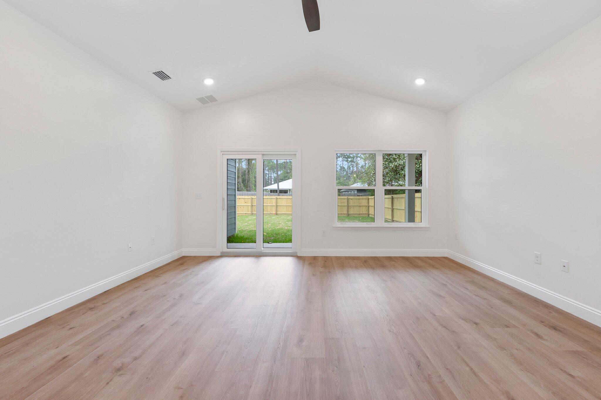 VILLA TASSO TOWN OF - Residential