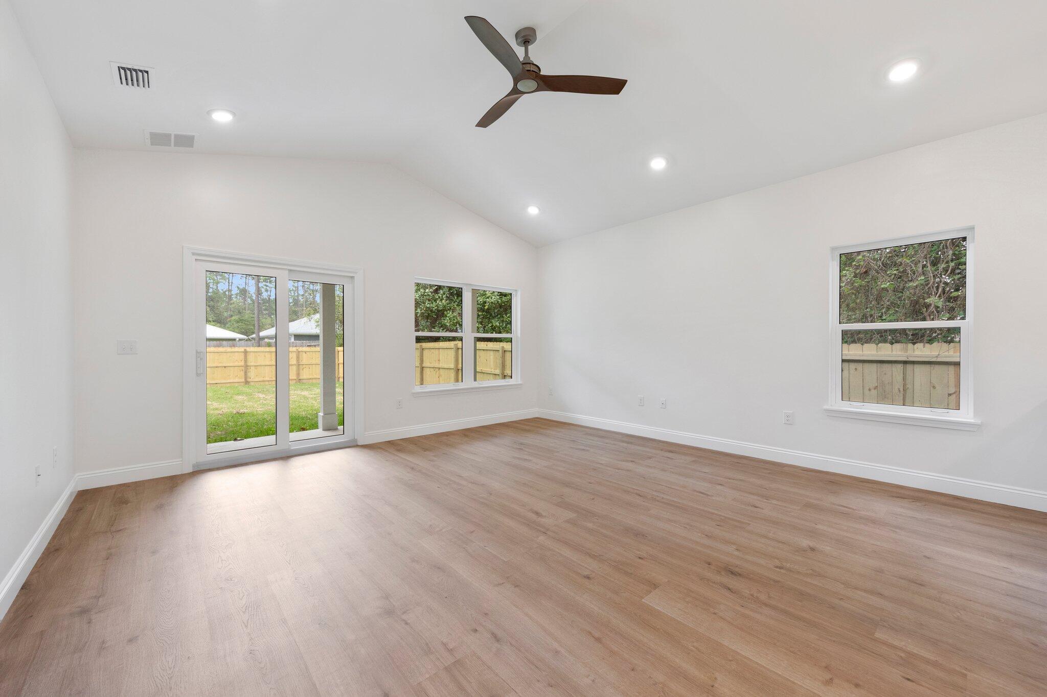 VILLA TASSO TOWN OF - Residential