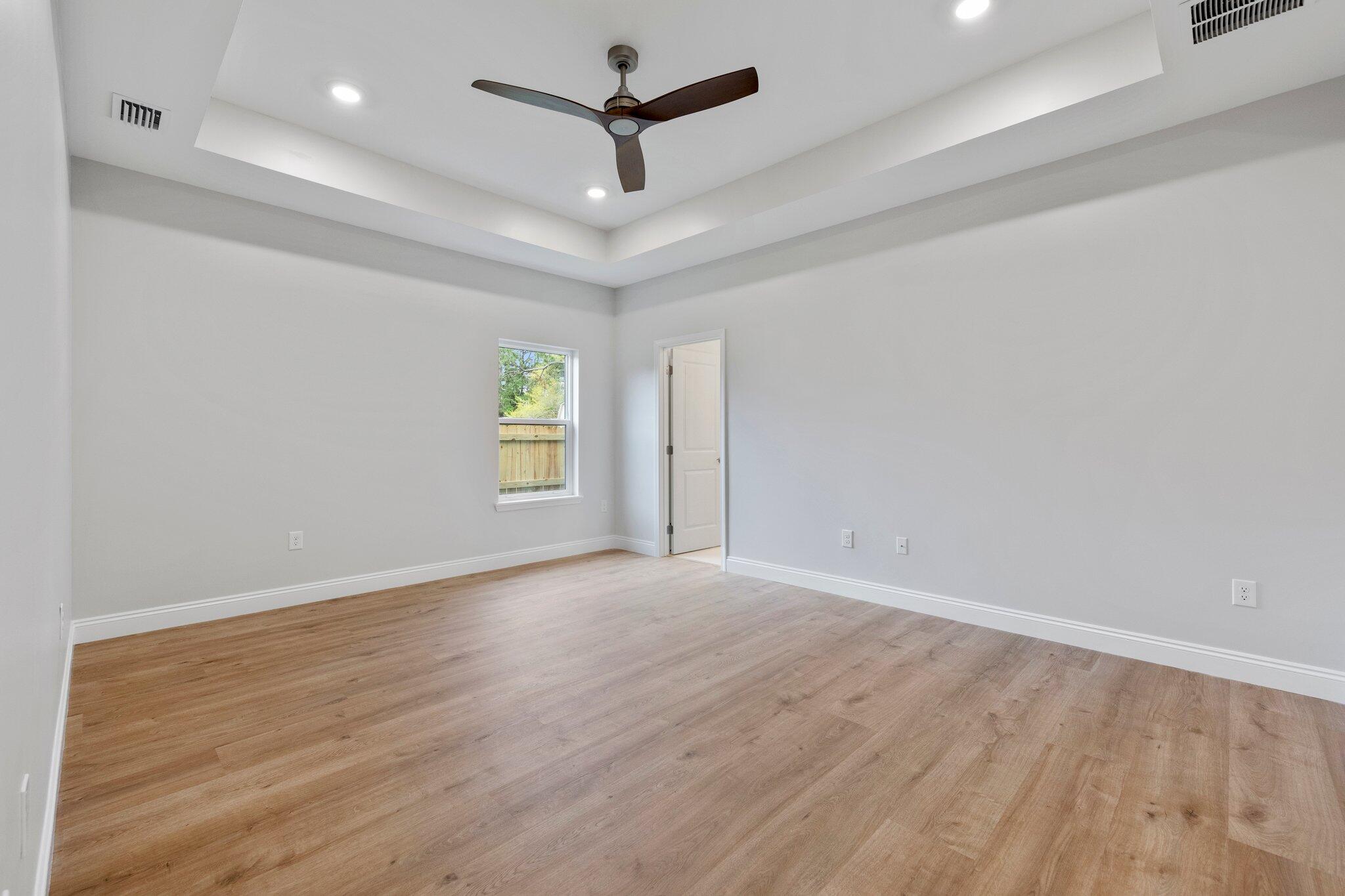 VILLA TASSO TOWN OF - Residential