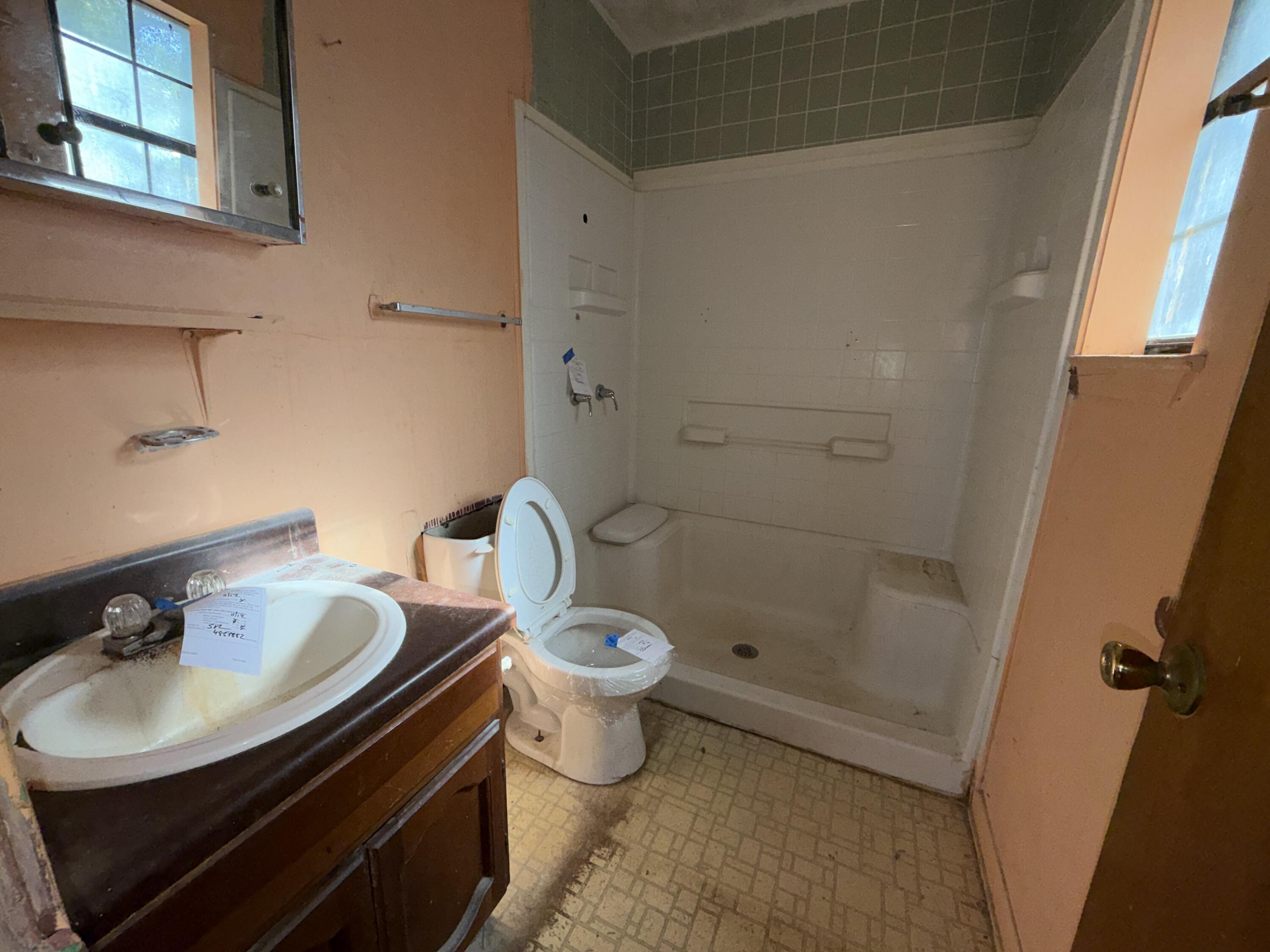 NO RECORDED SUBDIVISION - Residential