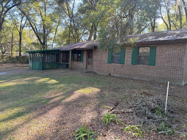 NO RECORDED SUBDIVISION - Residential