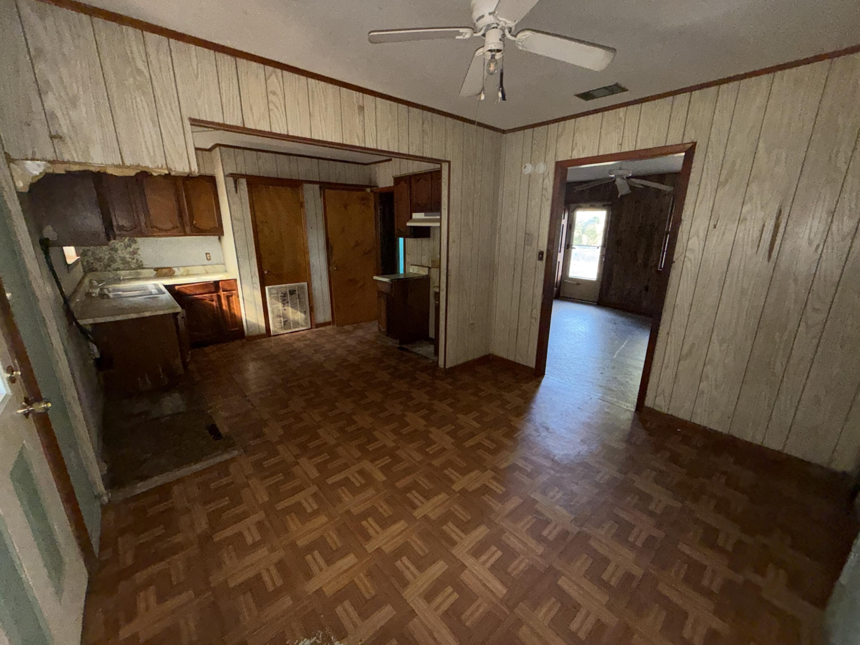 NO RECORDED SUBDIVISION - Residential